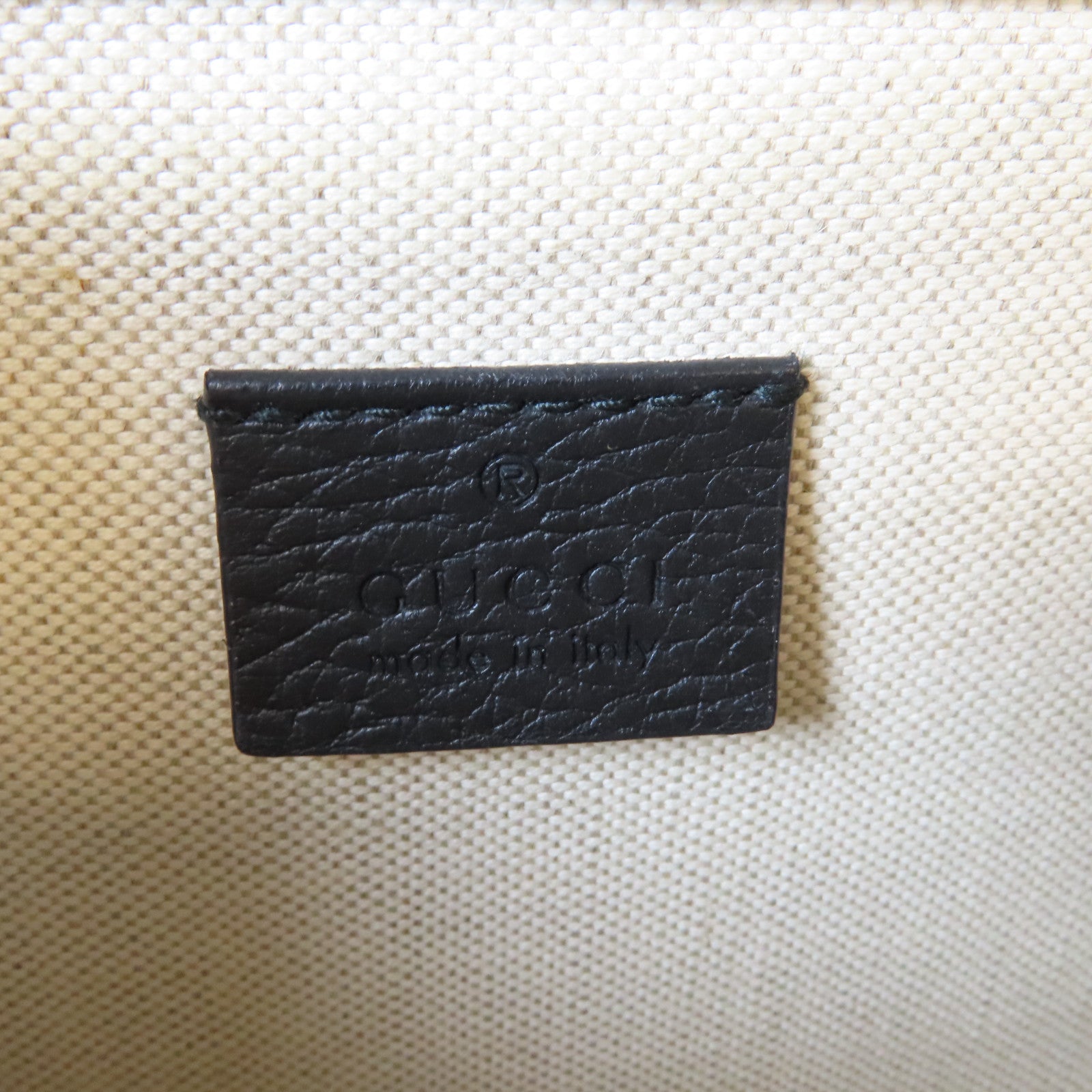 GUCCI 【激減優惠】牛皮皮革Dionysus Mini銀扣鏈帶肩背袋黑色