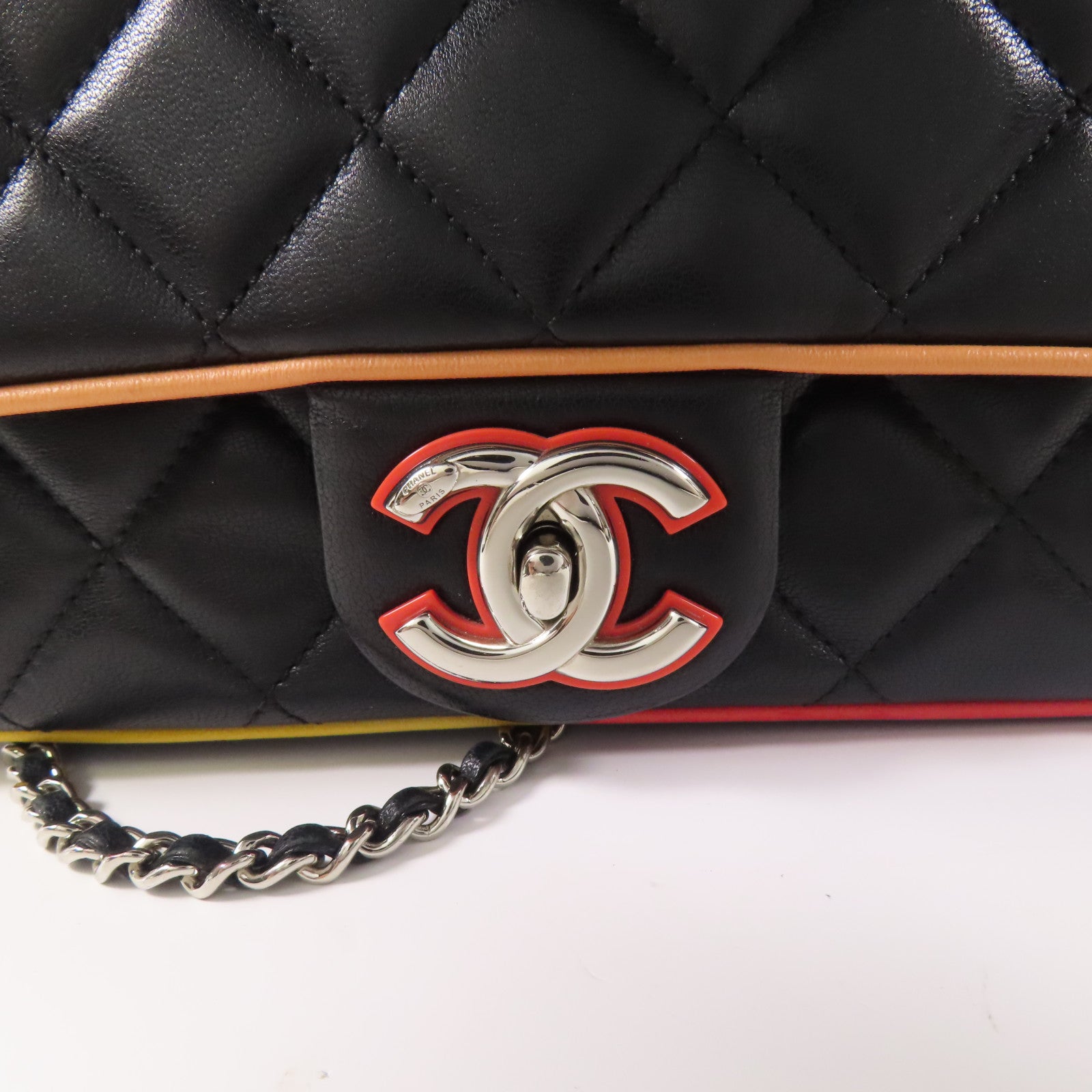 CHANEL 皮革Chain Shoulder Bag銀扣鏈帶肩背袋