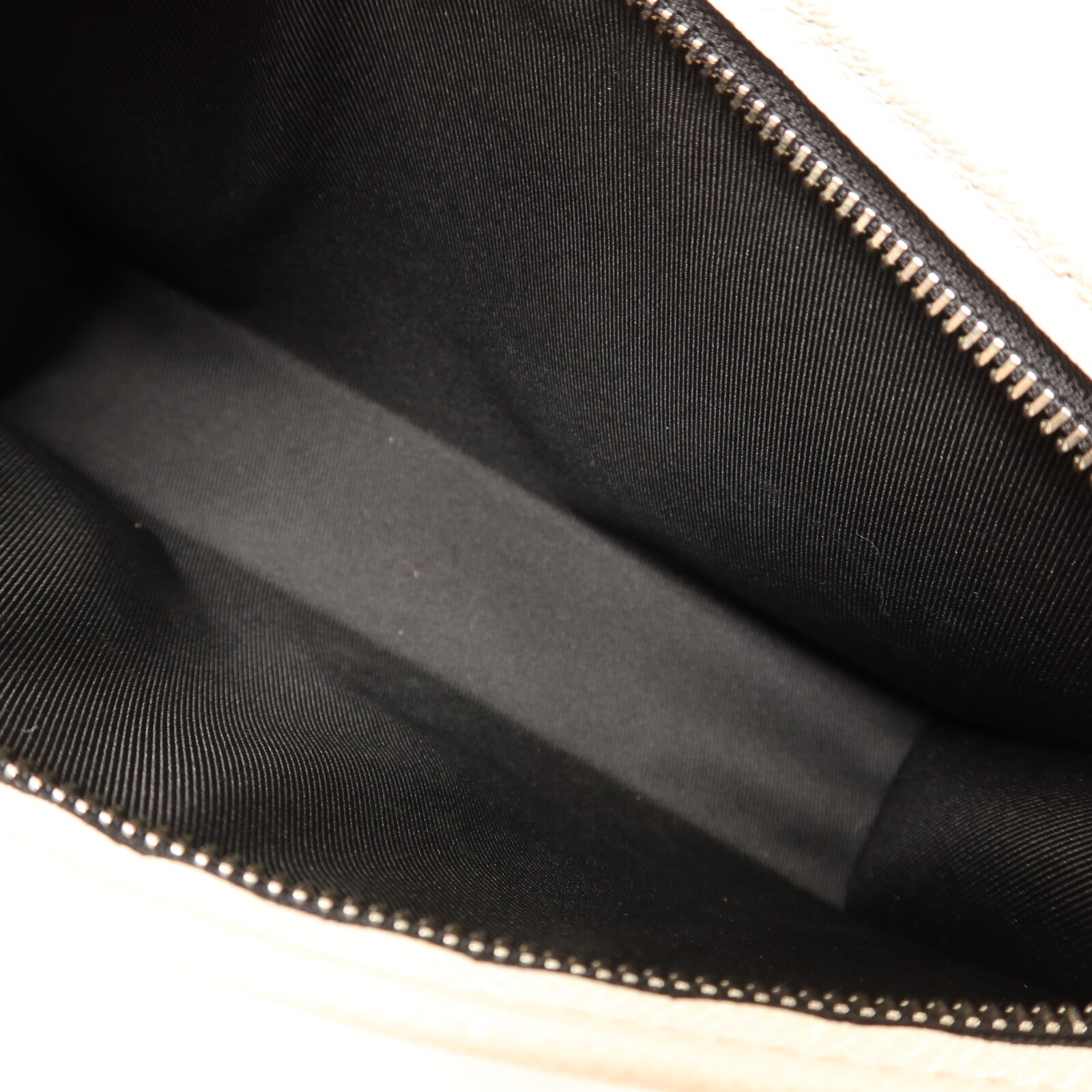 LOUIS VUITTON Taigarama Gaston銀扣肩背袋