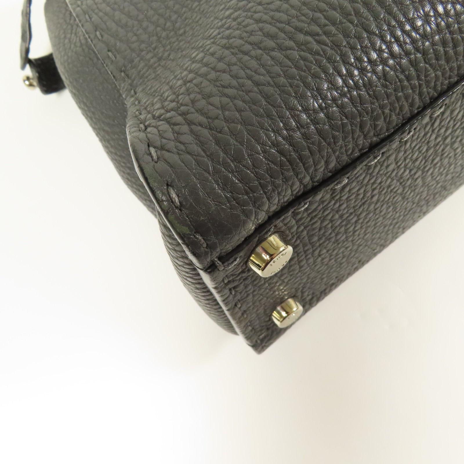 FENDI 牛皮皮革Peekaboo Medium銀扣手挽肩背兩用袋