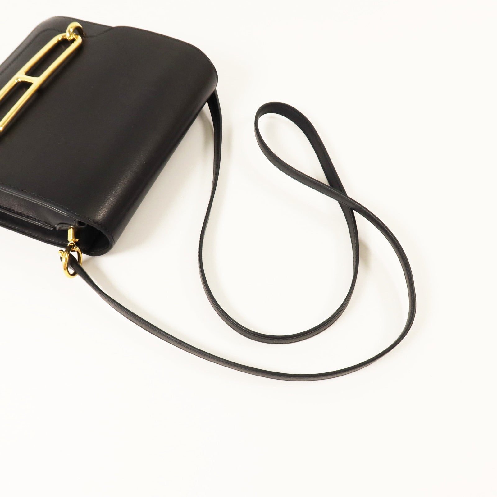 HERMES Evergrain皮革Mini Roulis金扣肩背袋Black