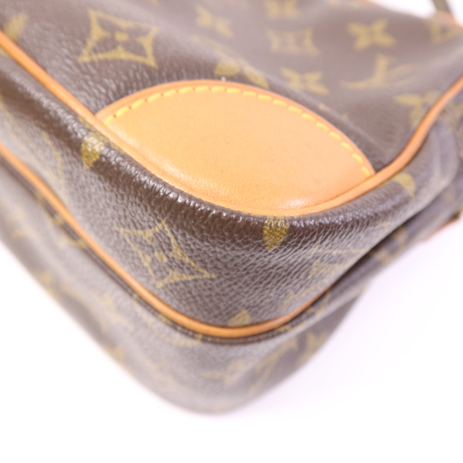 LOUIS VUITTON Monogram Nile金扣肩背袋
