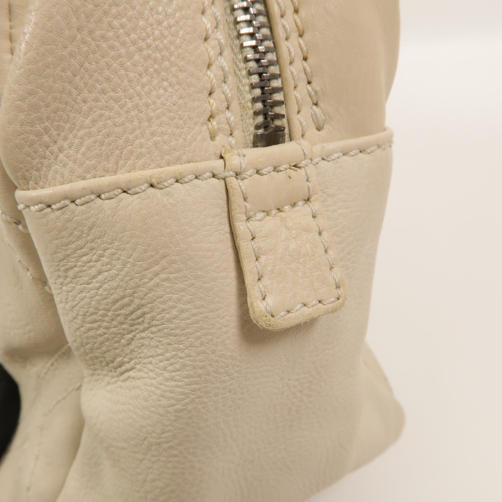 CHANEL 牛皮皮革Diamond Stitch Tote Bag鏈帶肩背袋