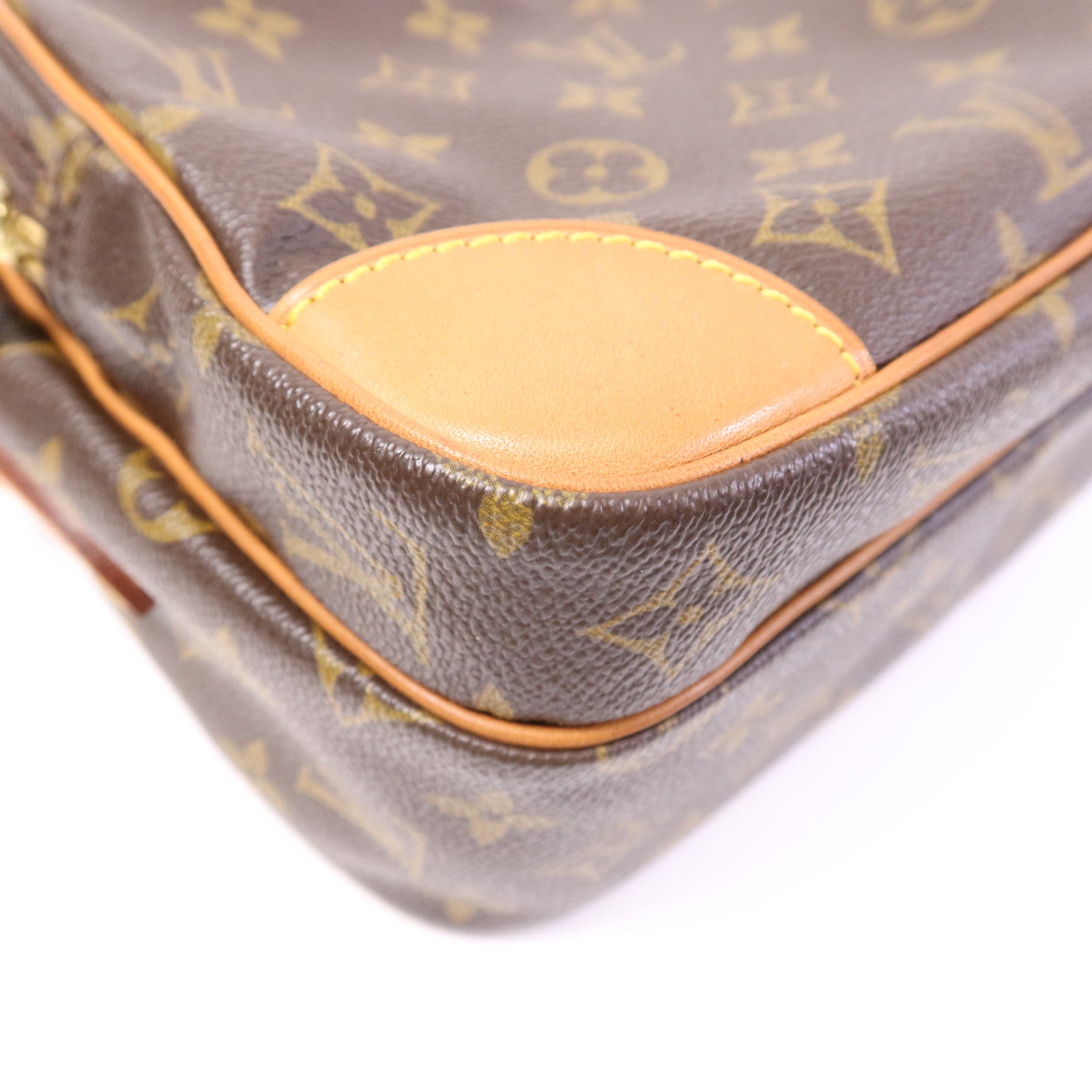 LOUIS VUITTON Monogram Nile金扣肩背袋
