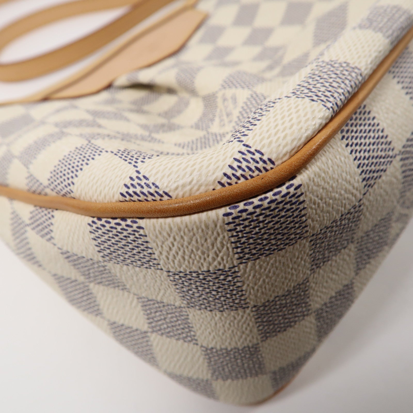 LOUIS VUITTON Damier Azur Siracusa PM金扣肩背袋白色