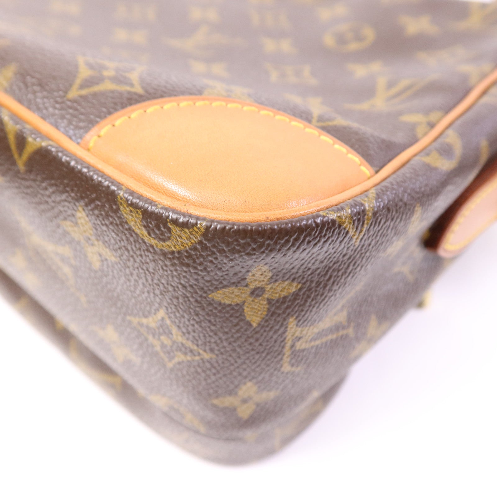 LOUIS VUITTON Monogram Nile金扣肩背袋