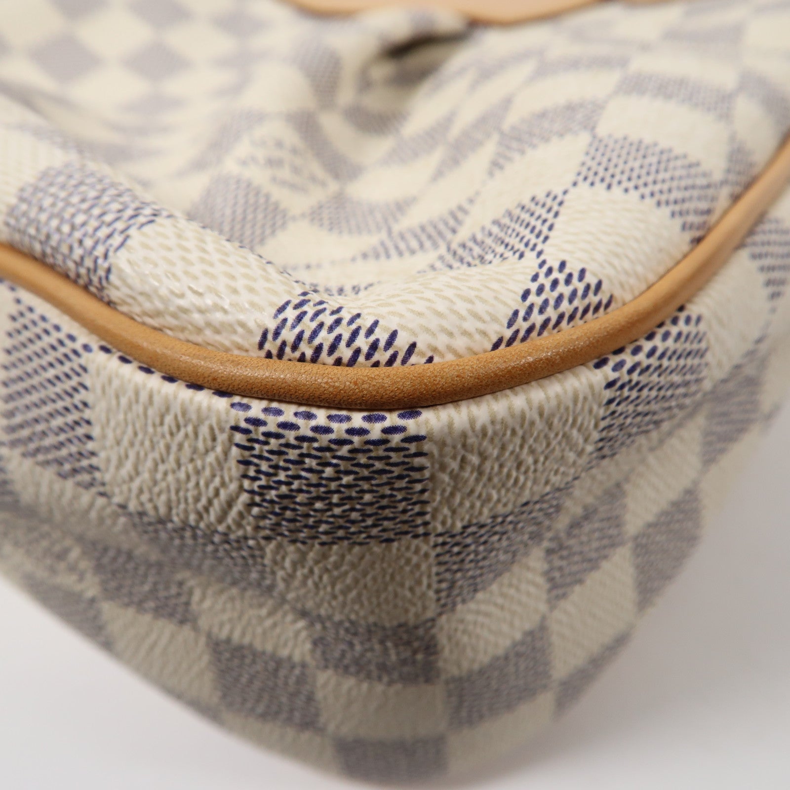 LOUIS VUITTON Damier Azur Siracusa PM金扣肩背袋白色