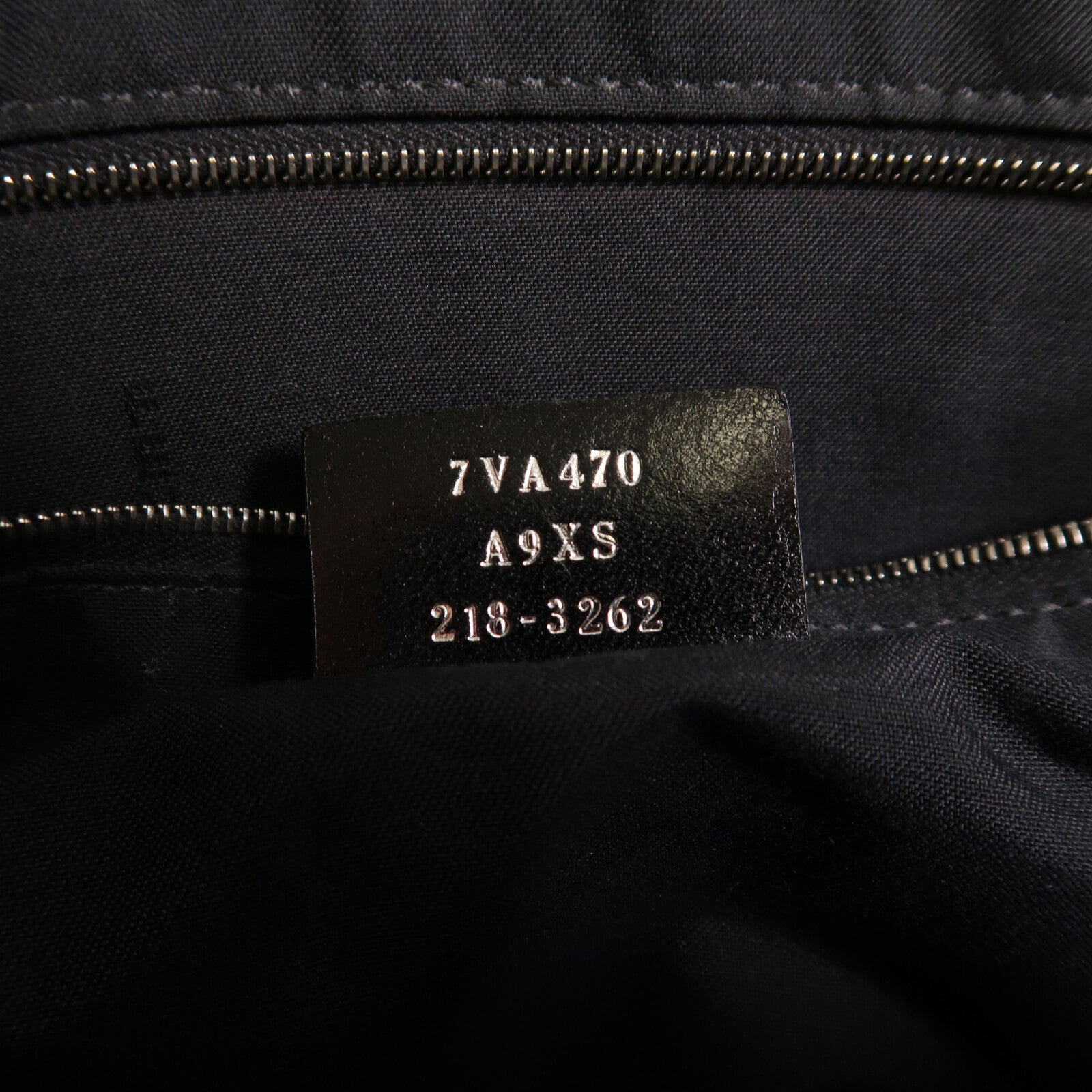 FENDI 塗層帆布Diagonal Messenger銀扣肩背袋