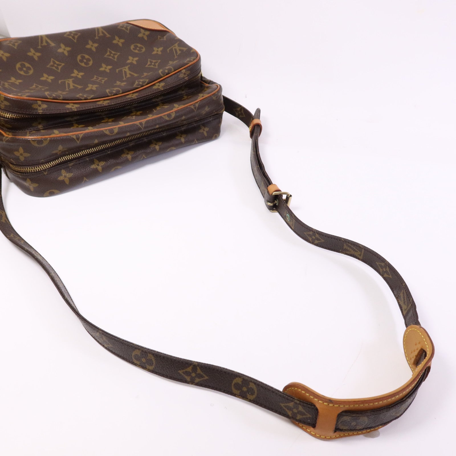 LOUIS VUITTON Monogram Nile金扣肩背袋