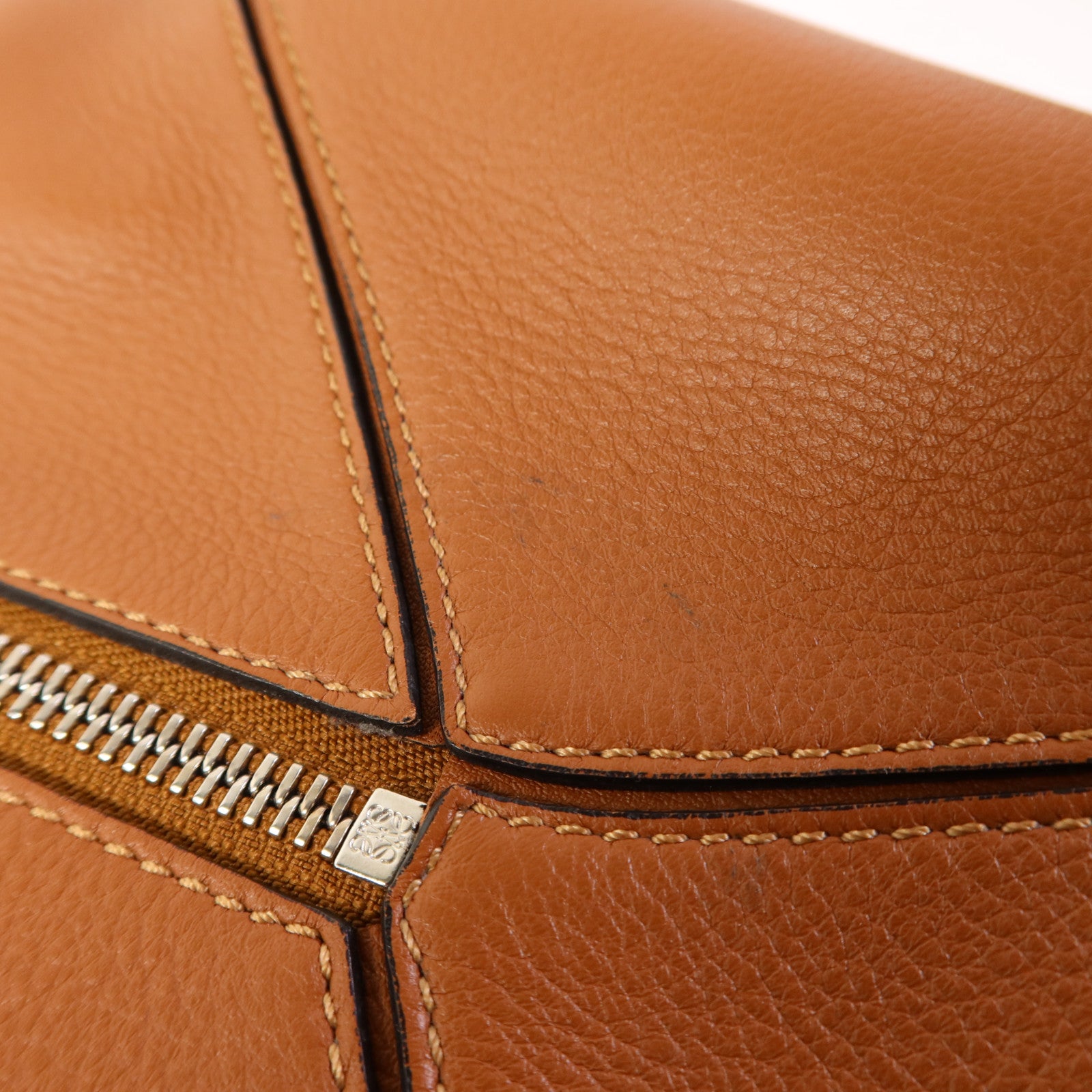 LOEWE 牛皮皮革Puzzle Bag銀扣手挽肩背兩用袋