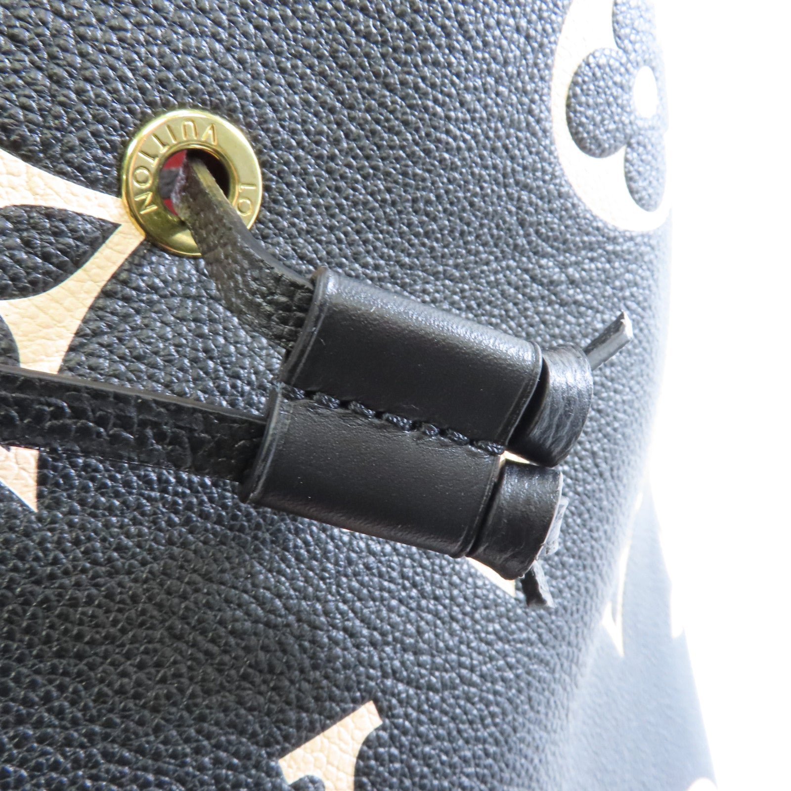 LOUIS VUITTON Monogram Empreinte Neo Noe MM金扣手挽肩背兩用袋黑色/米色