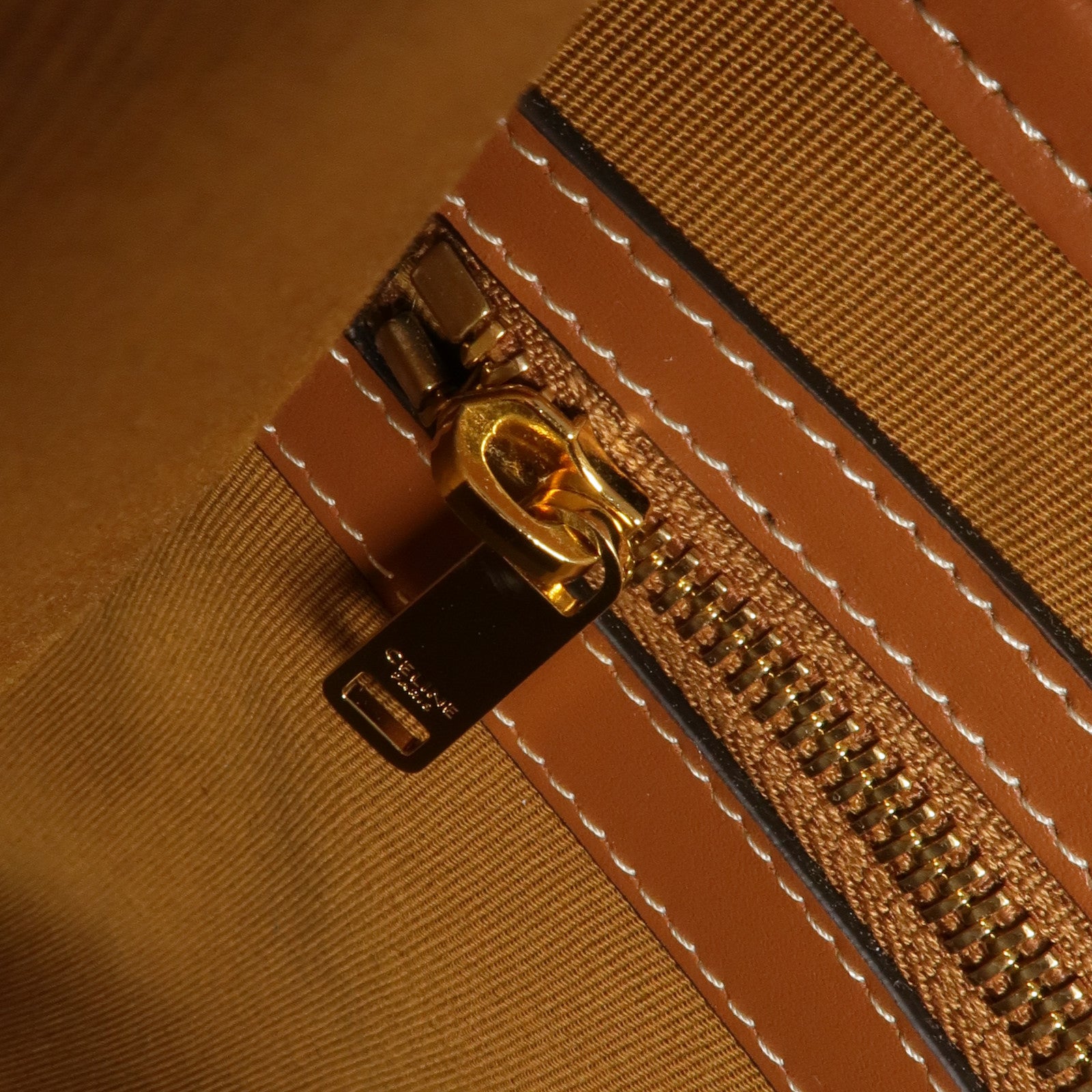 CELINE 塗層帆布Horizontal Cabas Triomphe金扣肩背袋/手挽袋