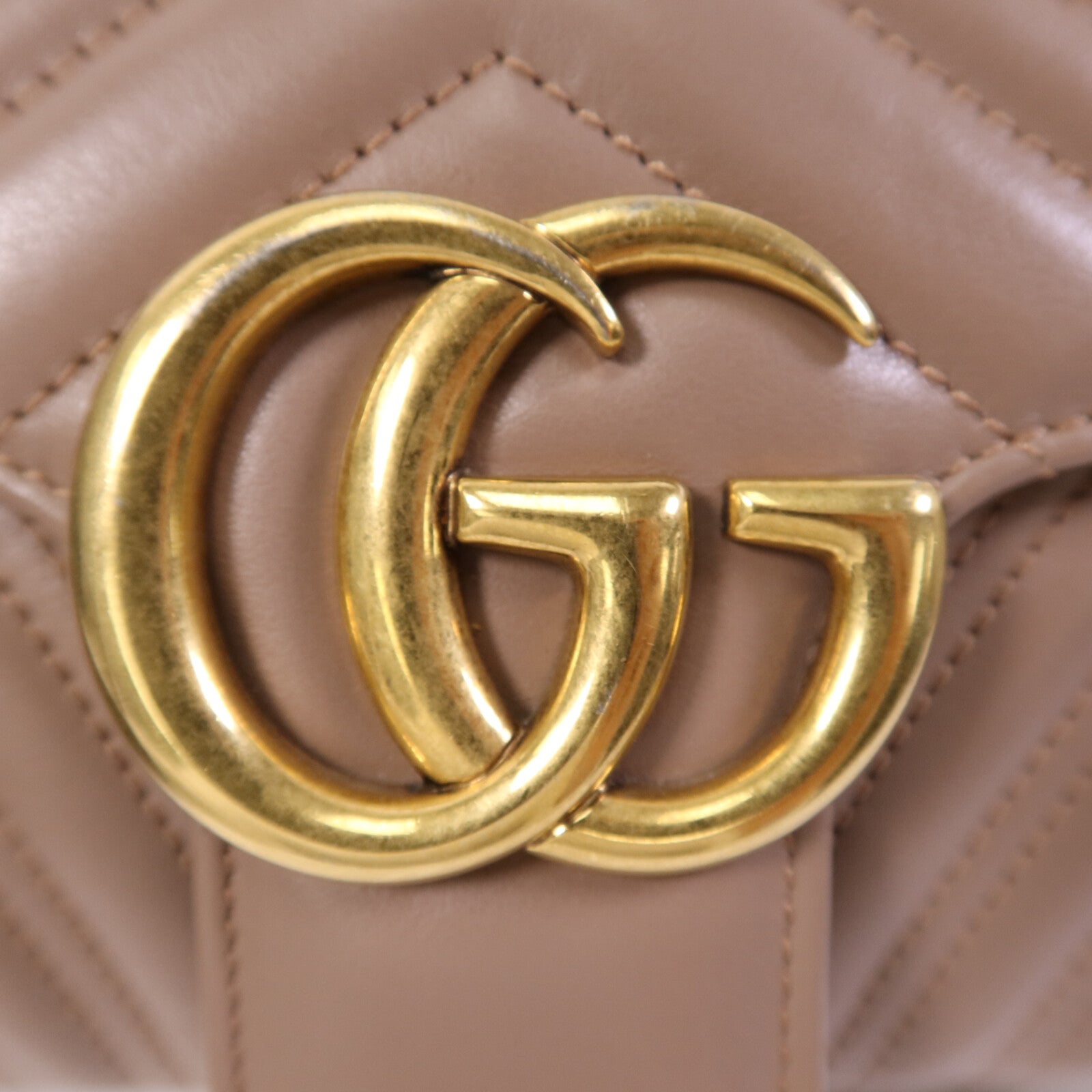 GUCCI 牛皮皮革GG Marmont金扣肩背袋