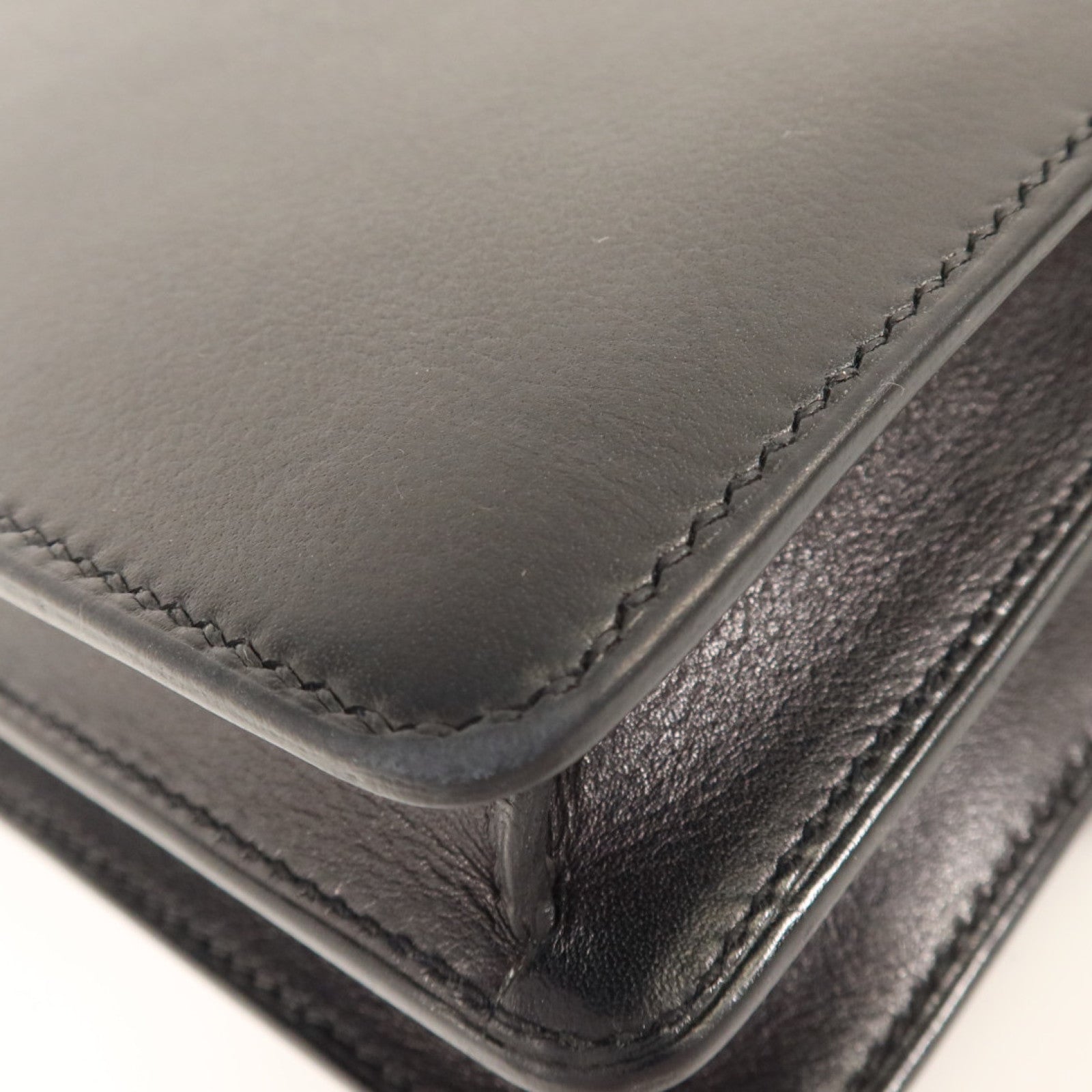 HERMES Evergrain皮革Mini Roulis金扣肩背袋Black
