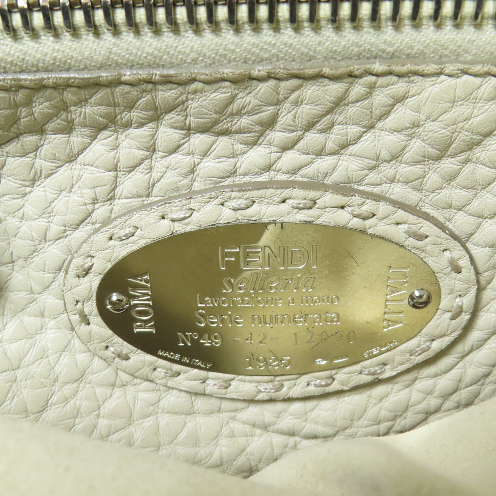 FENDI 牛皮皮革Peekaboo Medium銀扣手挽肩背兩用袋