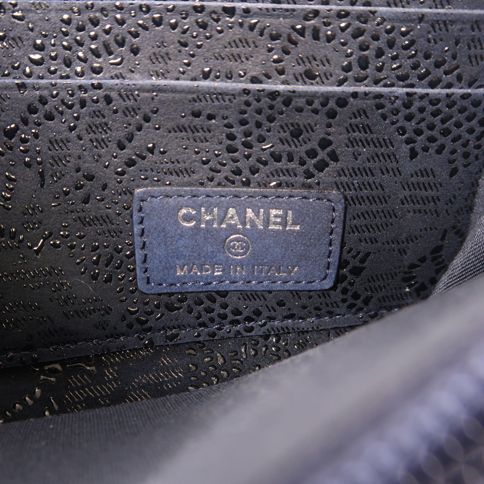 CHANEL 皮革Zipper Long Round Wallet銀扣長錢包