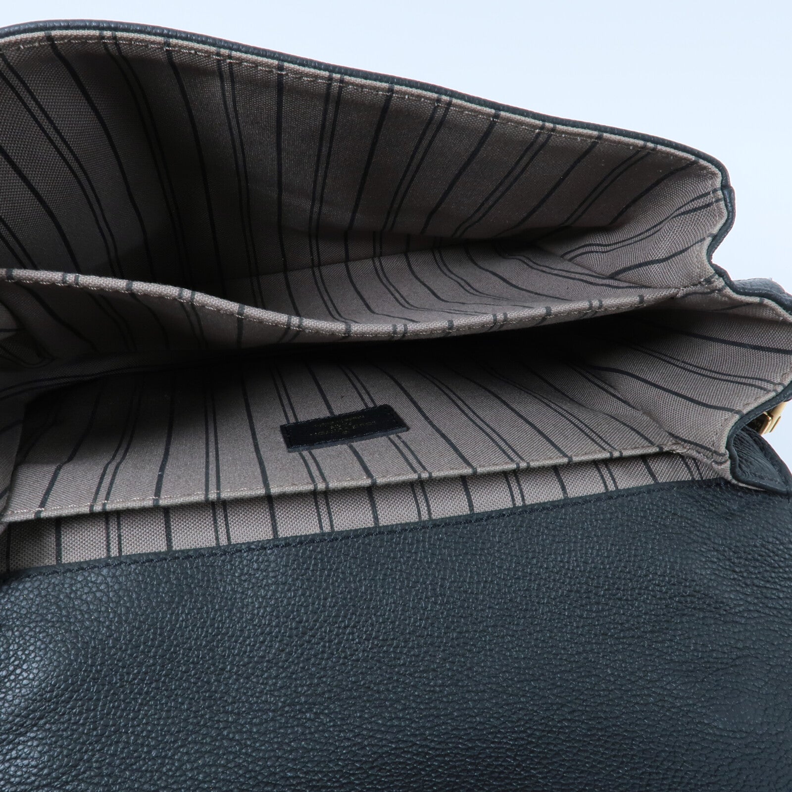 LOUIS VUITTON Monogram Empreinte Pochette Metis手挽肩背兩用袋