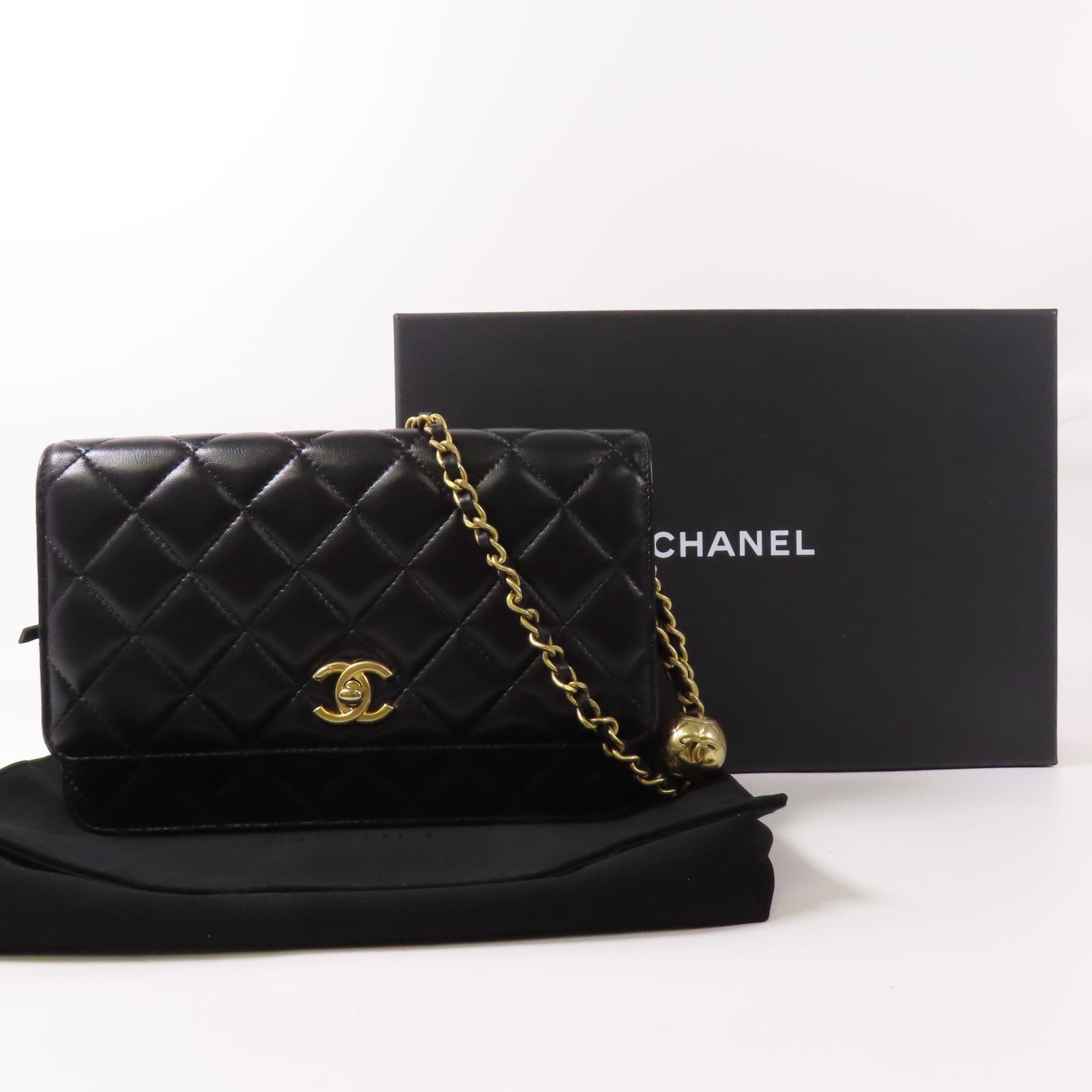 CHANEL 羊皮皮革Wallet On Chain金扣鏈帶肩背袋