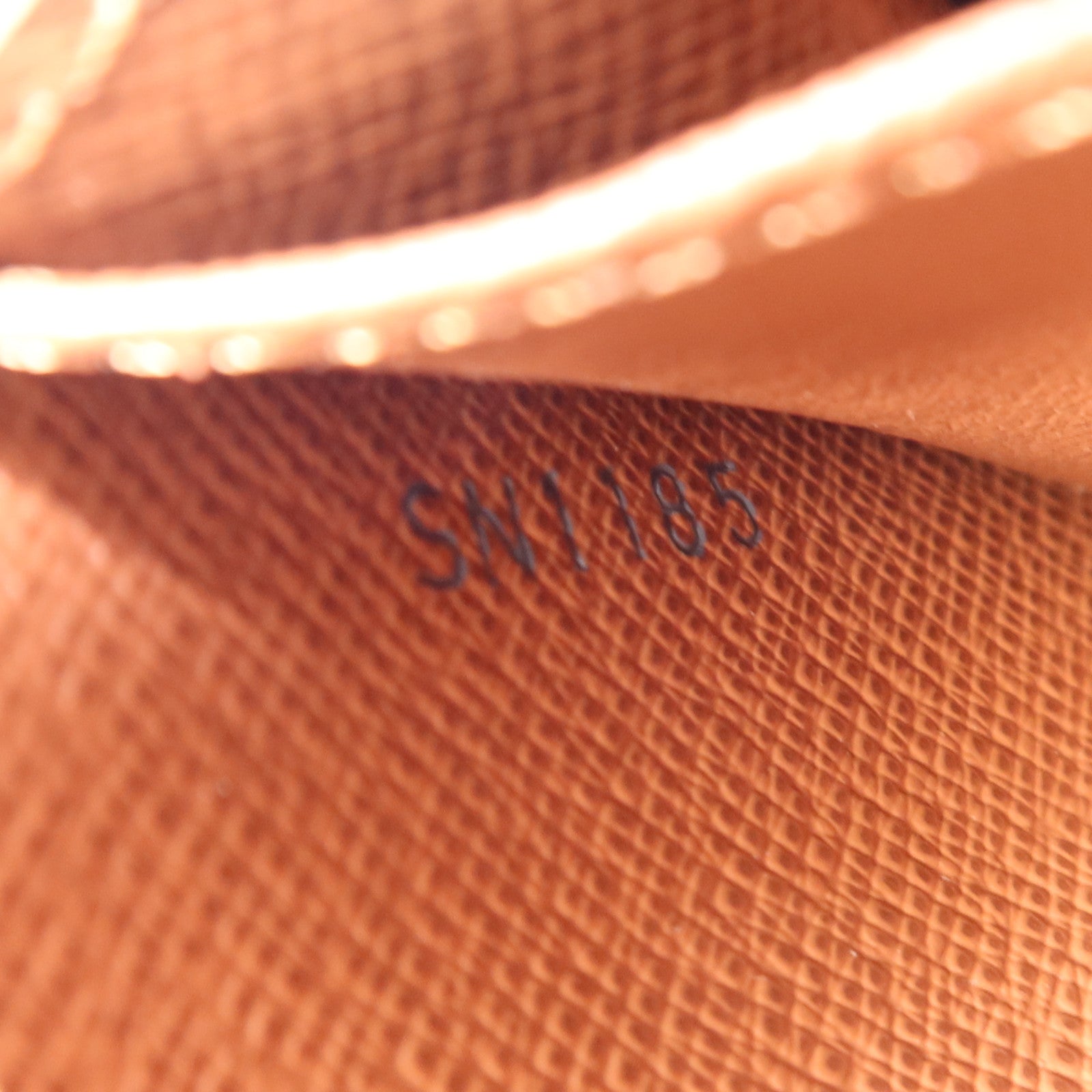 LOUIS VUITTON Monogram Zippy Coin Purse金扣零錢包棕色