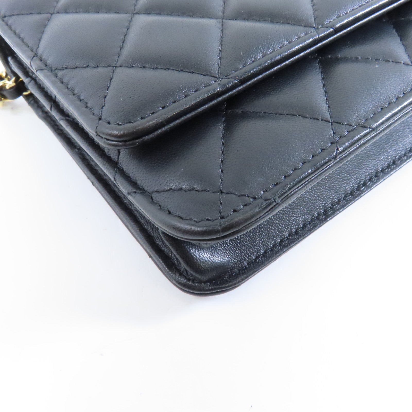 CHANEL 菱格羊皮皮革WOC Wallet On Chain Shoulder Bag金扣鏈帶肩背袋黑色