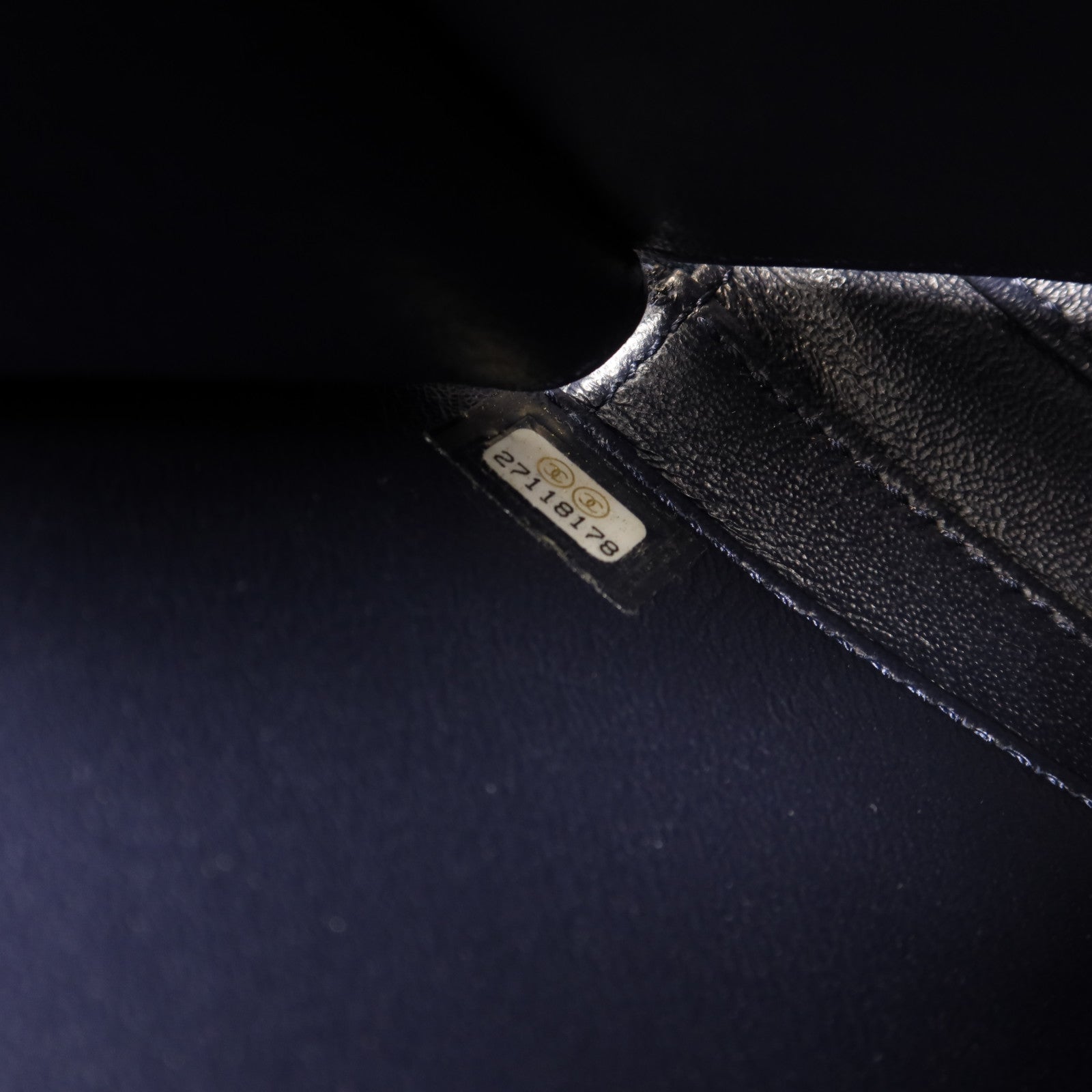 CHANEL 牛皮皮革Vanity Case金扣手挽肩背兩用袋