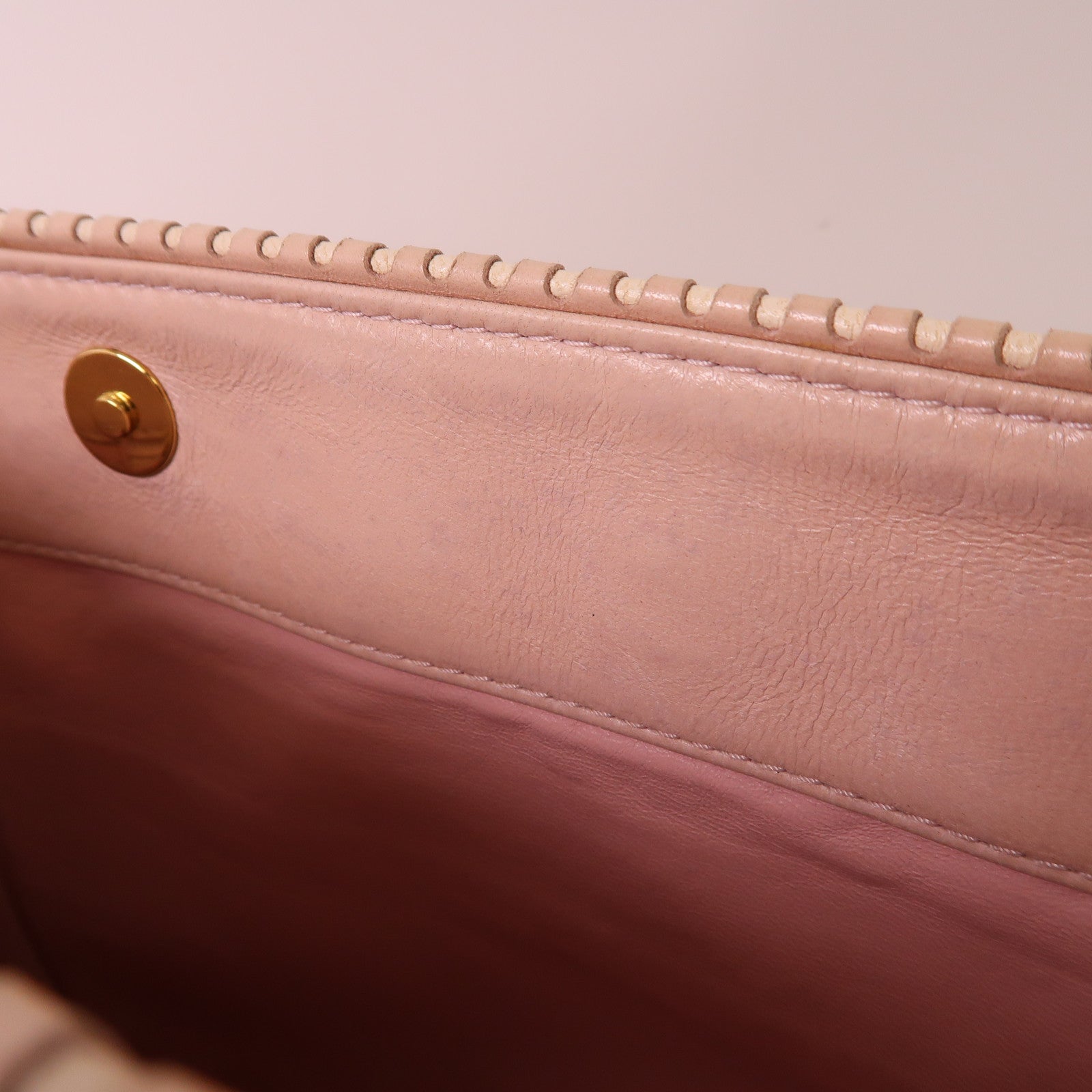 CHANEL 羊皮皮革Shoulder Bag金扣鏈帶肩背袋