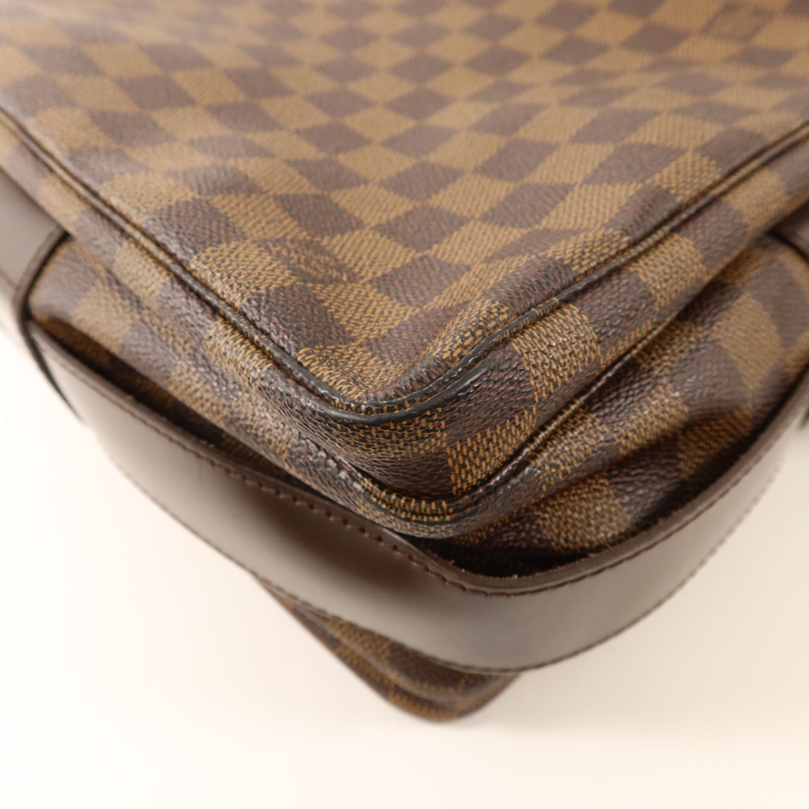 LOUIS VUITTON Damier Naviglio金扣肩背袋