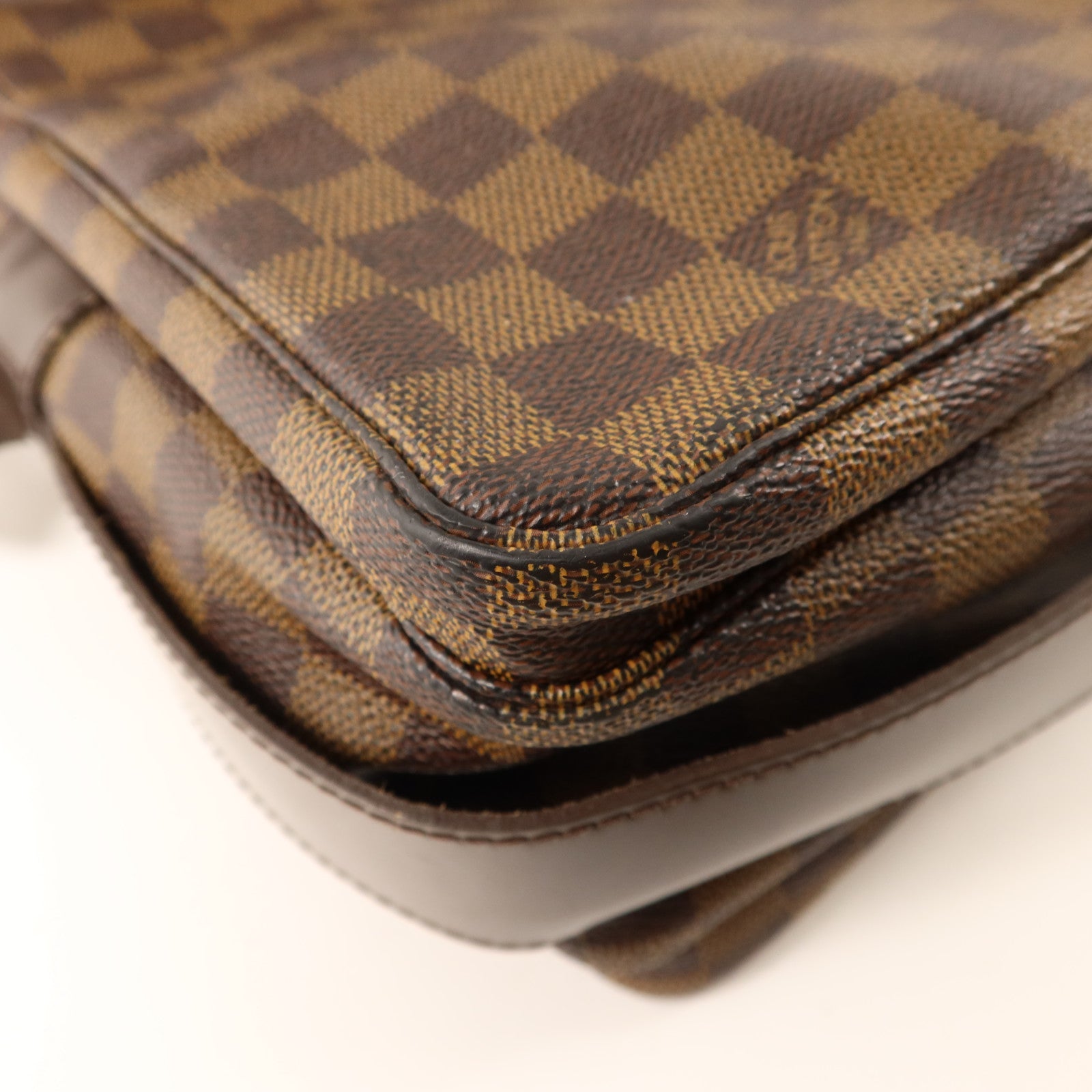LOUIS VUITTON Damier Naviglio金扣肩背袋