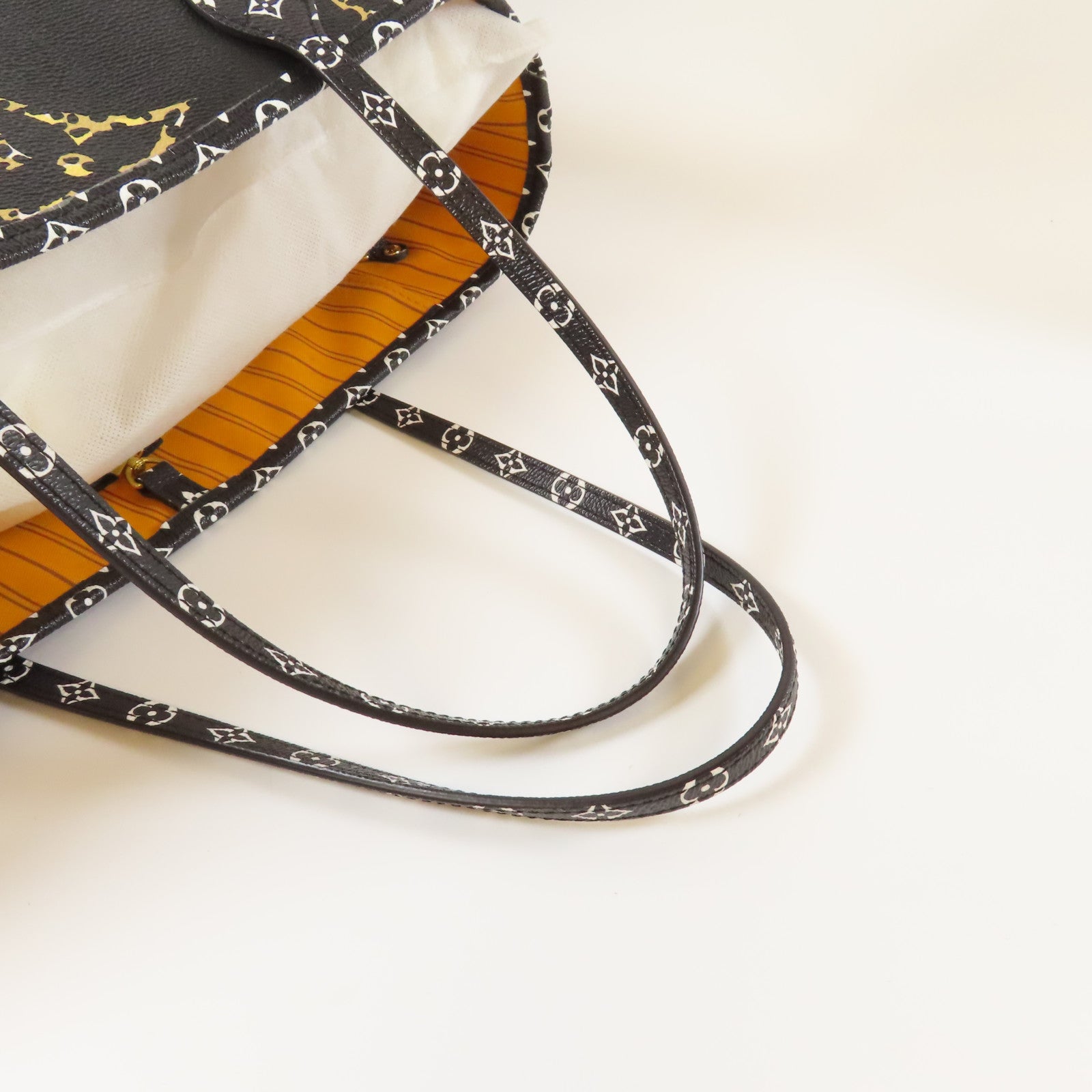 LOUIS VUITTON Monogram Giant Jungle Neverfull MM金扣手挽袋黑色/啡色