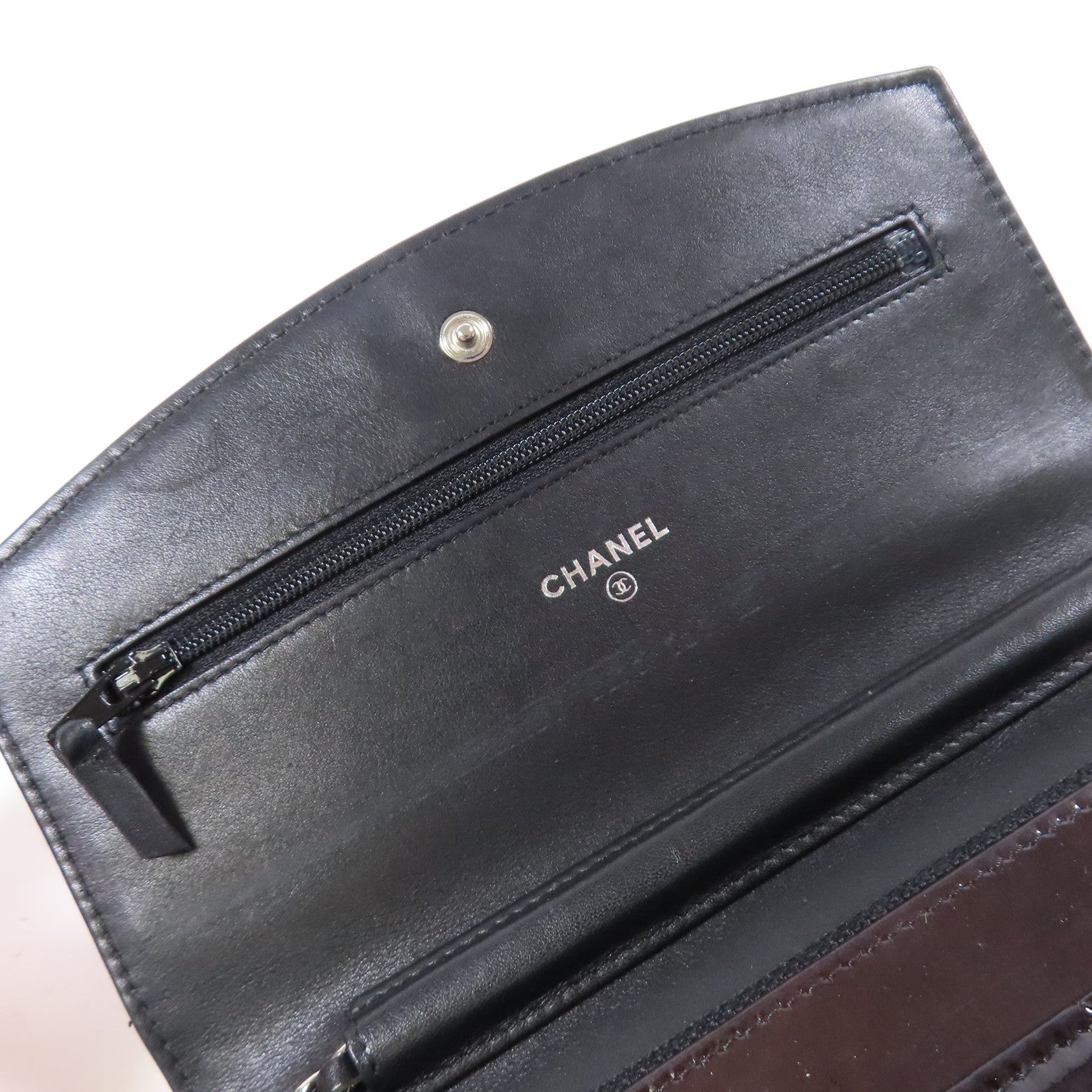 CHANEL 漆皮皮革WOC Wallet On Chain銀扣鏈帶肩背袋