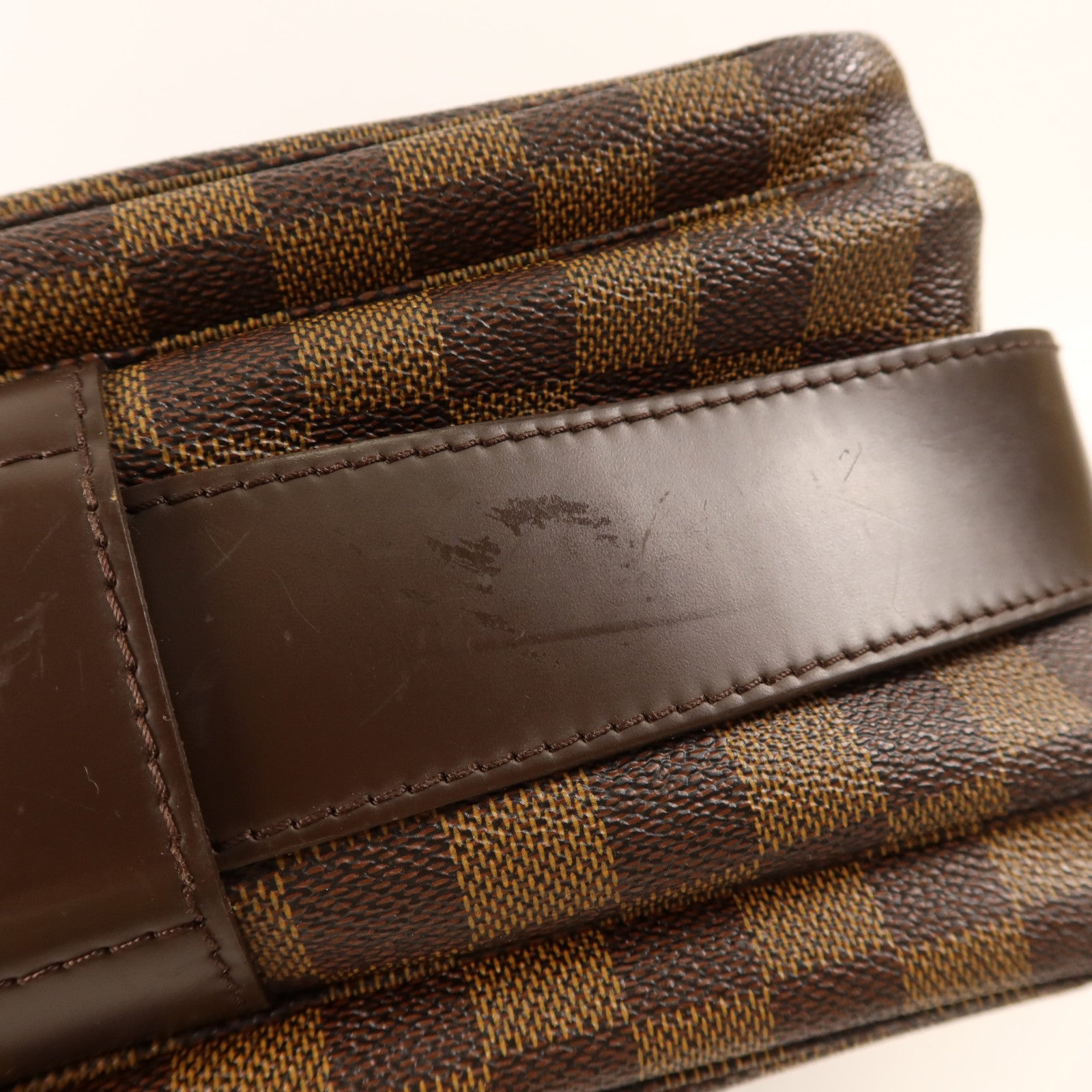 LOUIS VUITTON Damier Naviglio金扣肩背袋