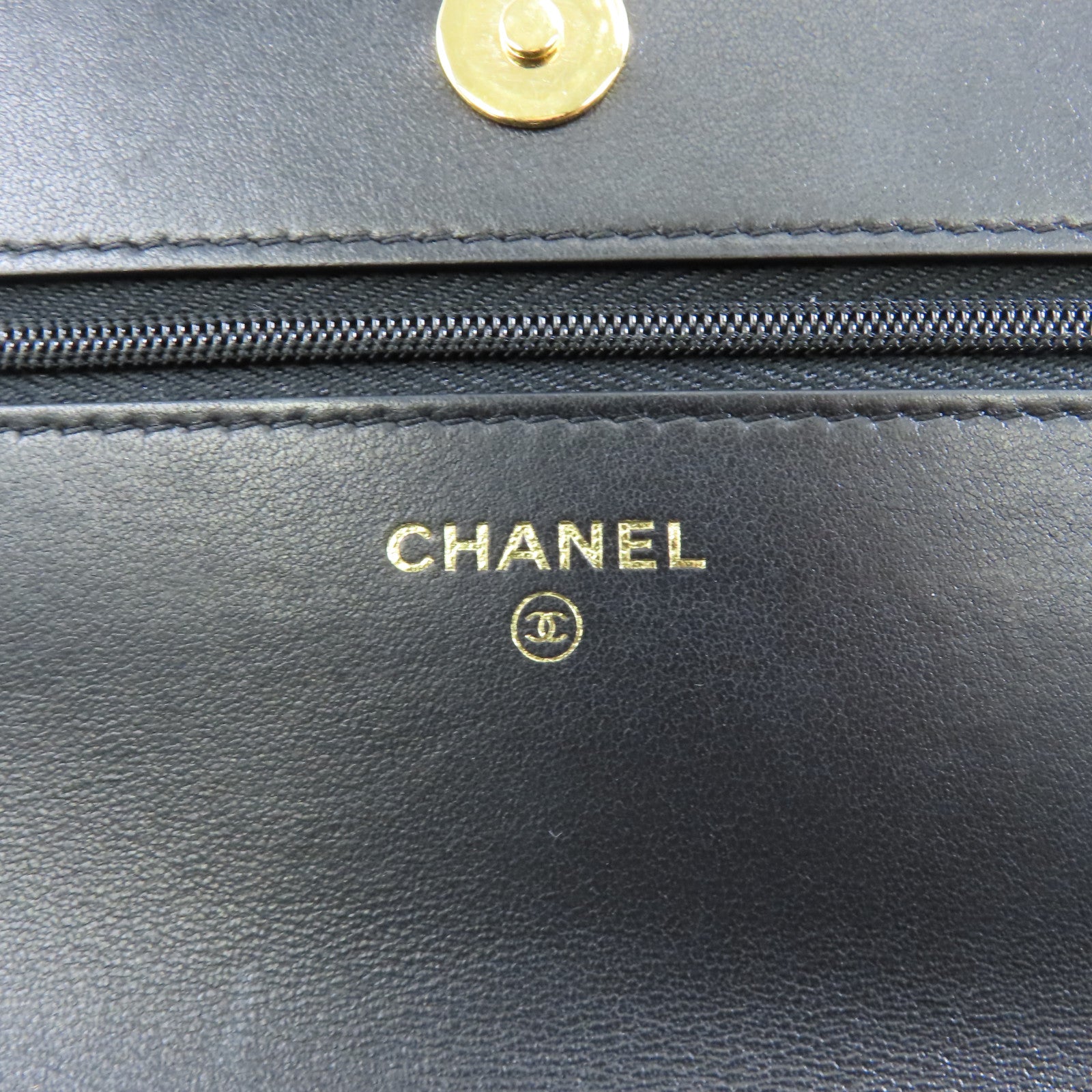 CHANEL 菱格羊皮皮革WOC Wallet On Chain Shoulder Bag金扣鏈帶肩背袋黑色
