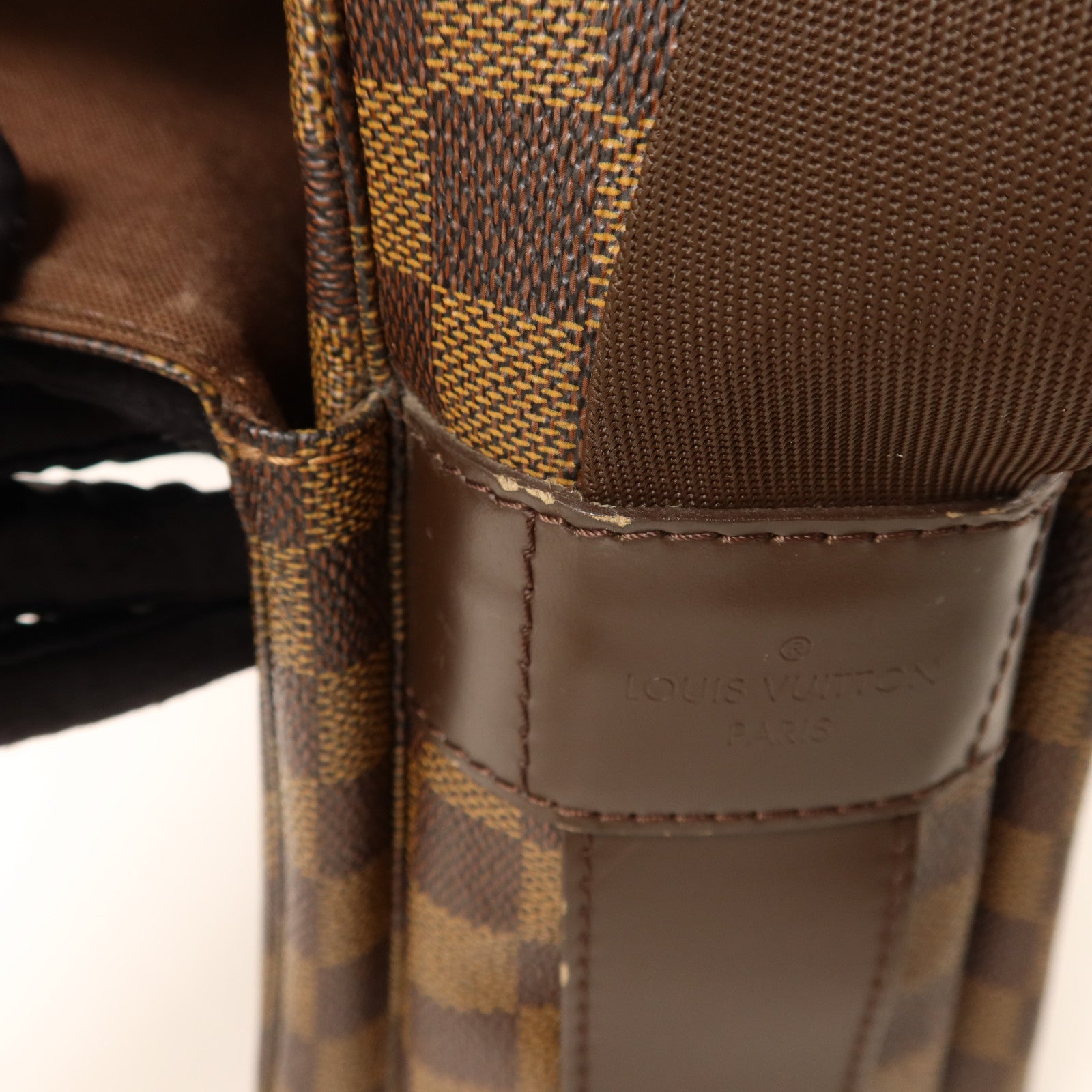 LOUIS VUITTON Damier Naviglio金扣肩背袋
