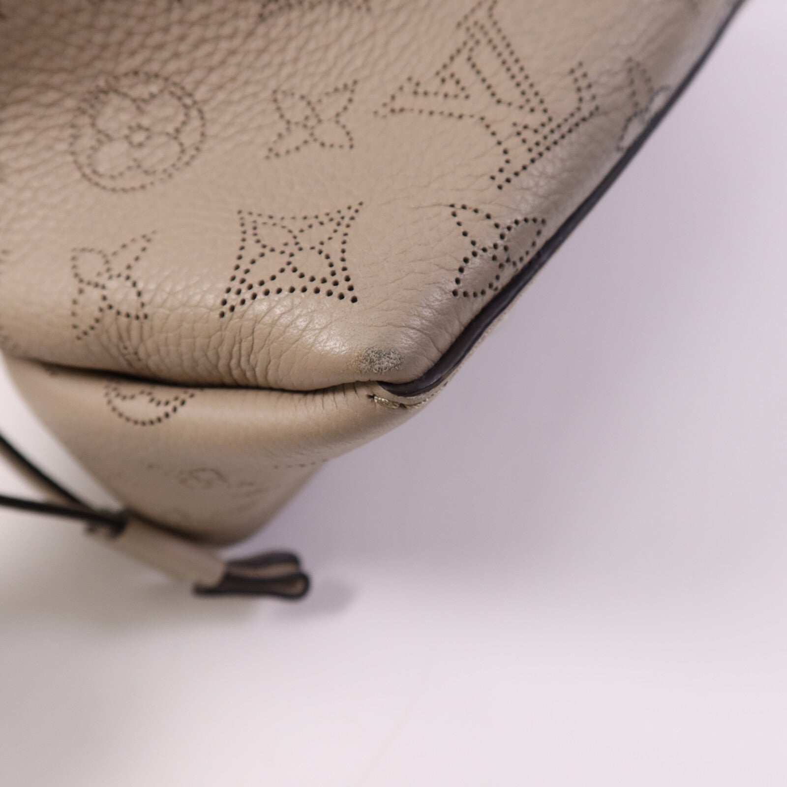 LOUIS VUITTON 【激減優惠】Mahina Bella Tote銀扣鏈帶手挽肩背兩用袋