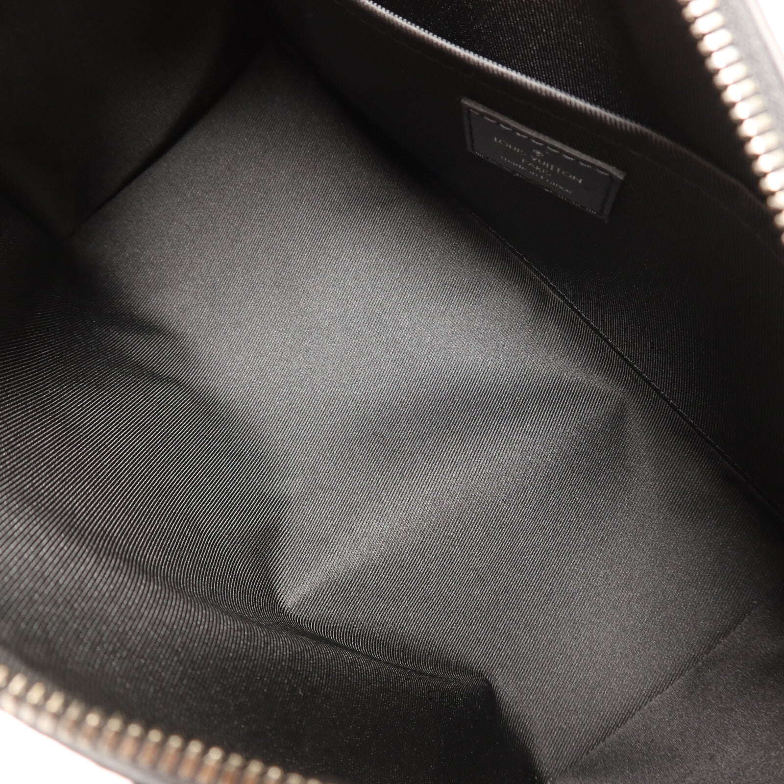LOUIS VUITTON Monogram Eclipse City Keepall銀扣手挽肩背兩用袋