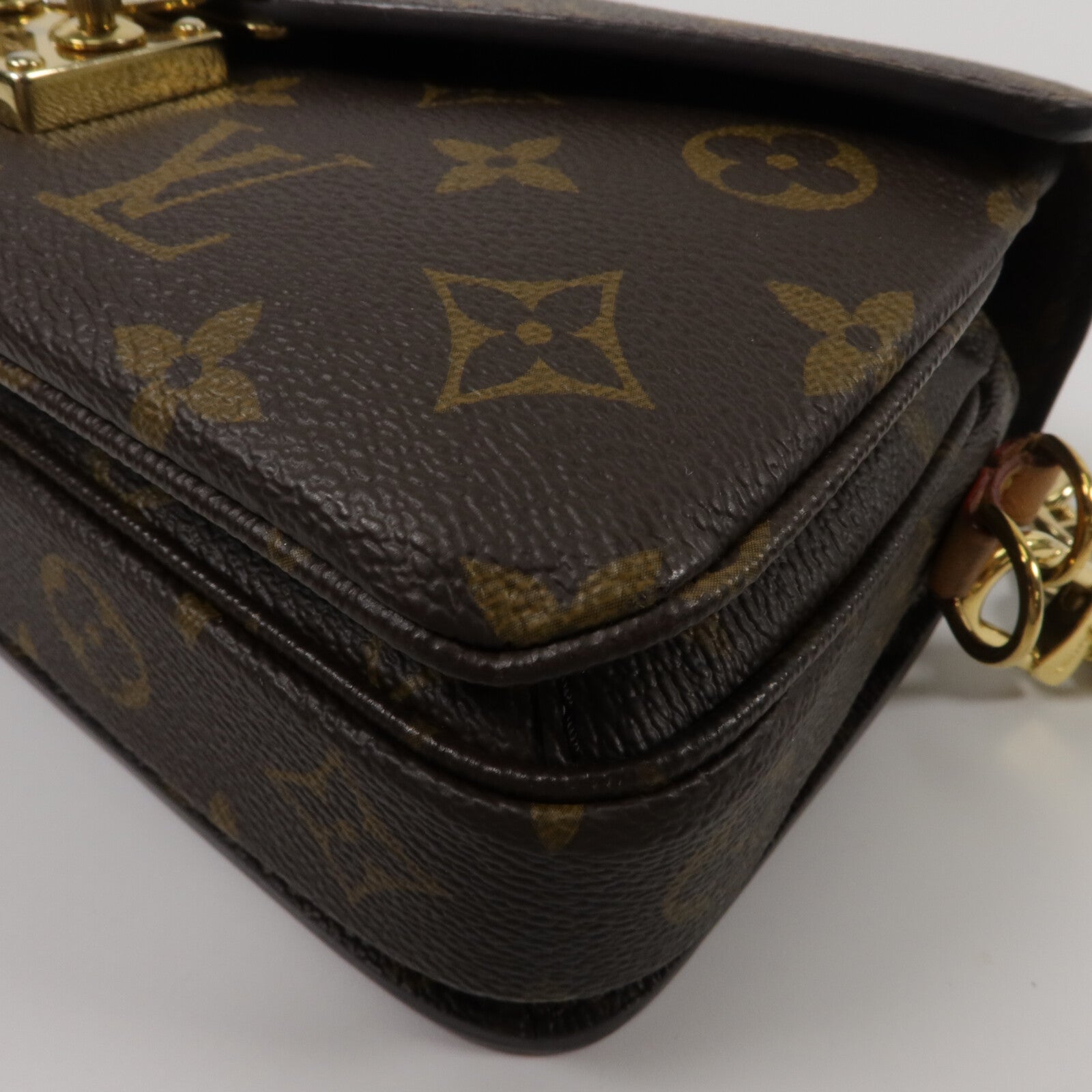 LOUIS VUITTON Monogram Pochette Metis East West金扣手挽肩背兩用袋