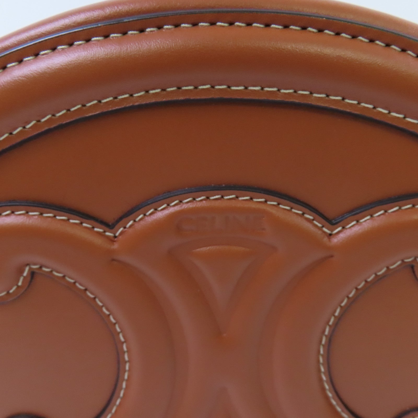CELINE 牛皮皮革Oval Cuir Triomphe Shoulder Bag金扣肩背袋啡色