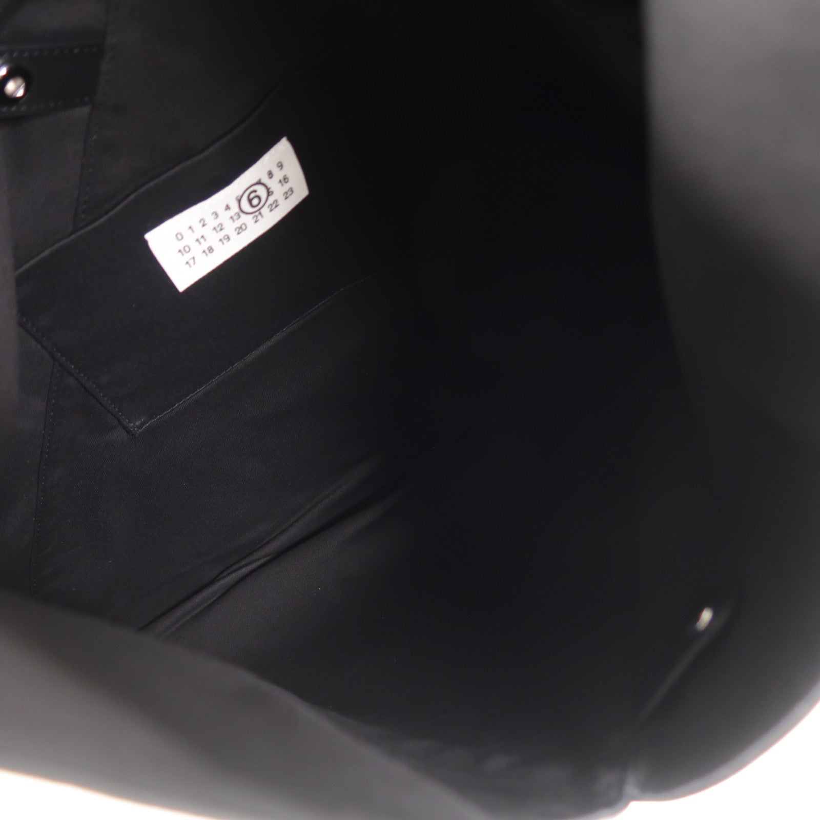 SELECTION 牛皮皮革MM6 Classic Japanese Bag Medium肩背袋