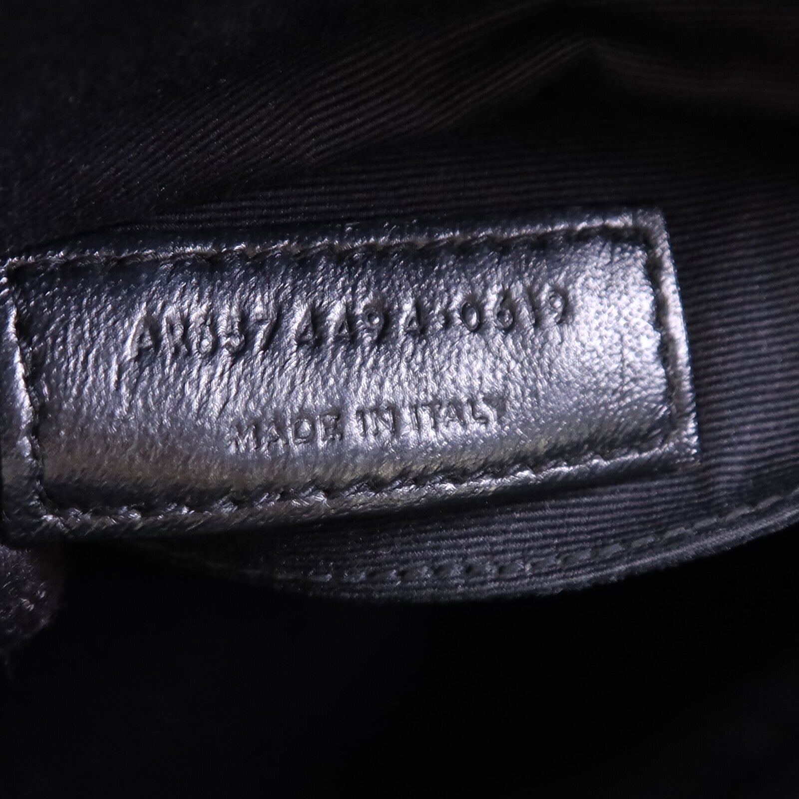 SAINT LAURENT 牛皮皮革Mini Lou金扣肩背袋