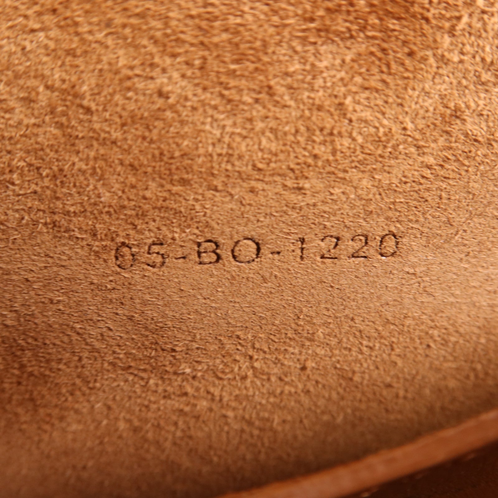 Dior 牛皮皮革Bobby Large金扣肩背袋