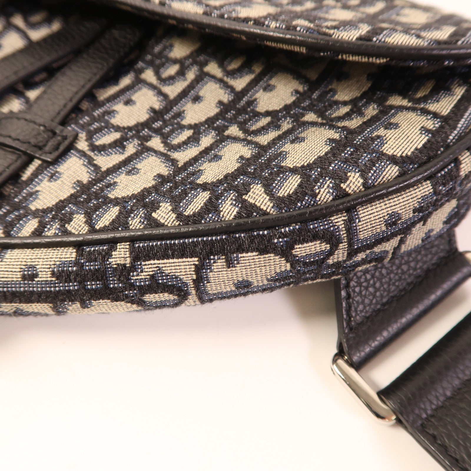 Dior 帆布Saddle Bag銀扣肩背袋