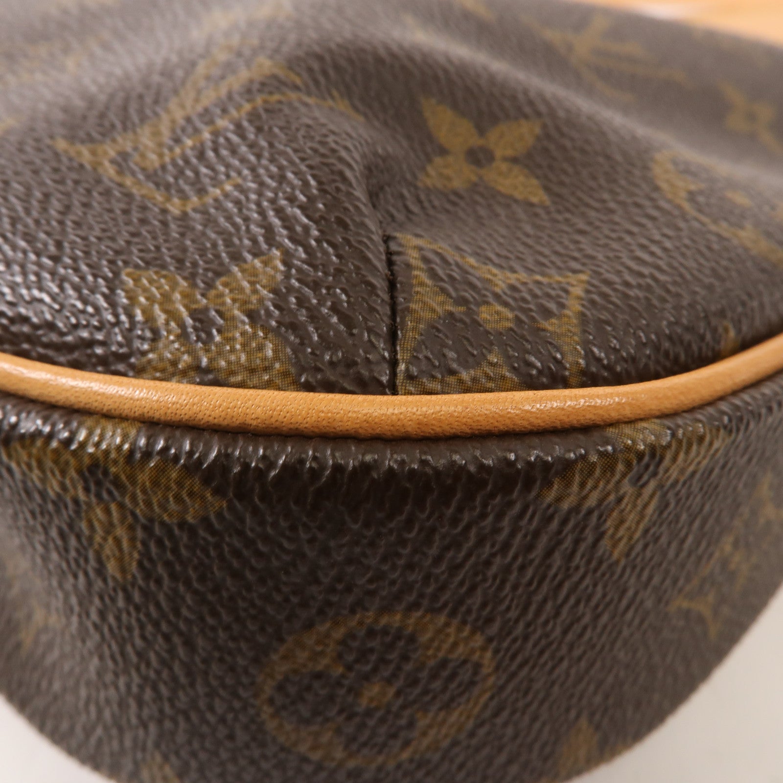 LOUIS VUITTON Monogram Odeon PM金扣肩背袋