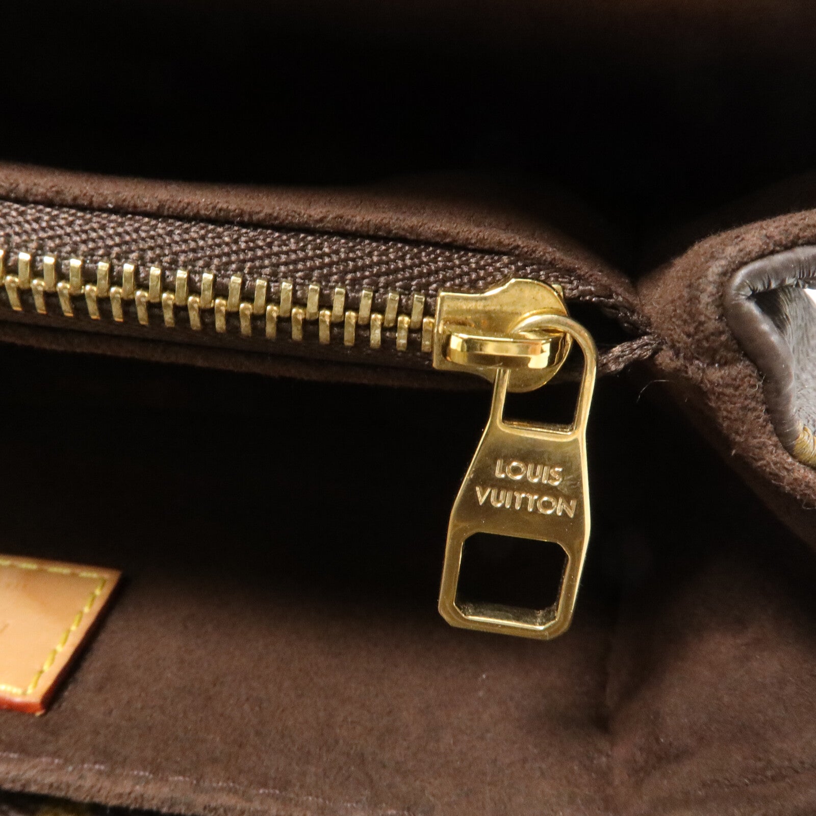 LOUIS VUITTON Monogram Pochette Metis East West金扣手挽肩背兩用袋