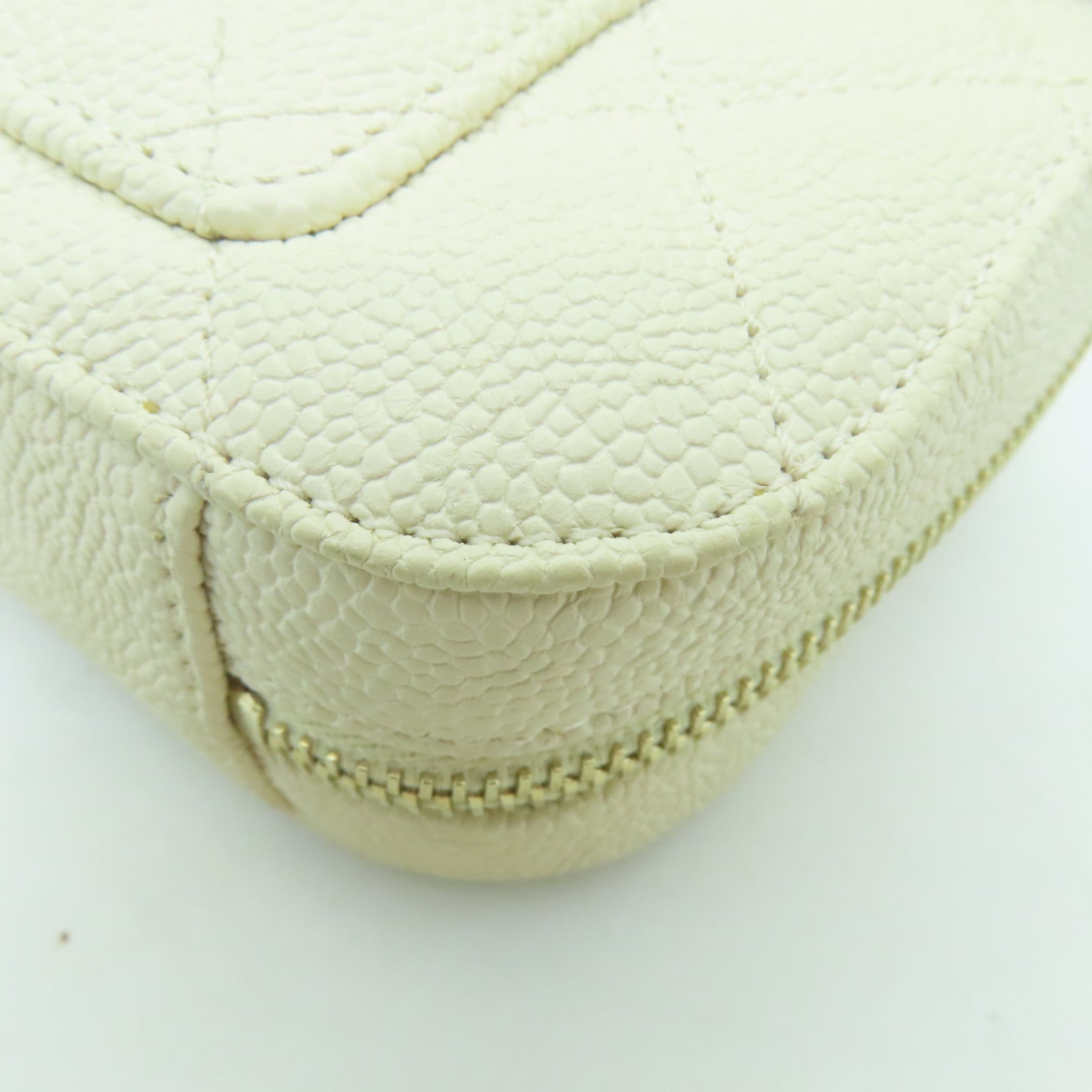 CHANEL 【激減優惠】菱格Caviar皮革Waist Bag金扣腰包白色