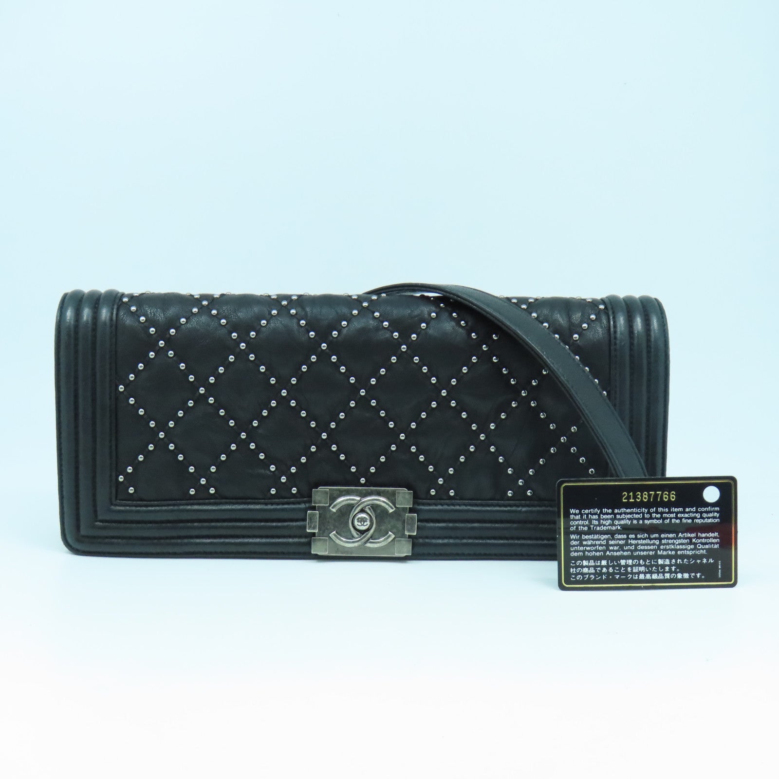 CHANEL 【激減優惠】菱格牛皮皮革Boy Chanel銀扣鏈帶肩背袋黑色