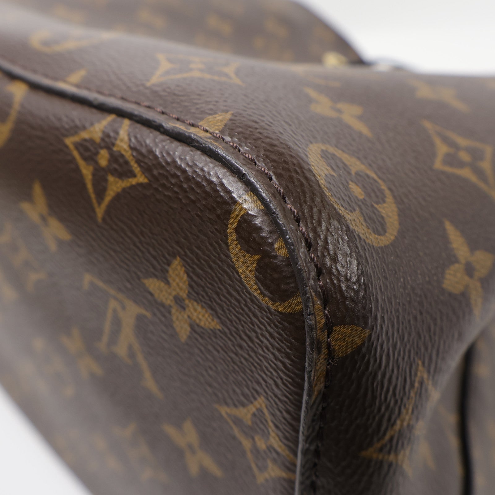 LOUIS VUITTON Monogram Neo Noe MM金扣肩背袋