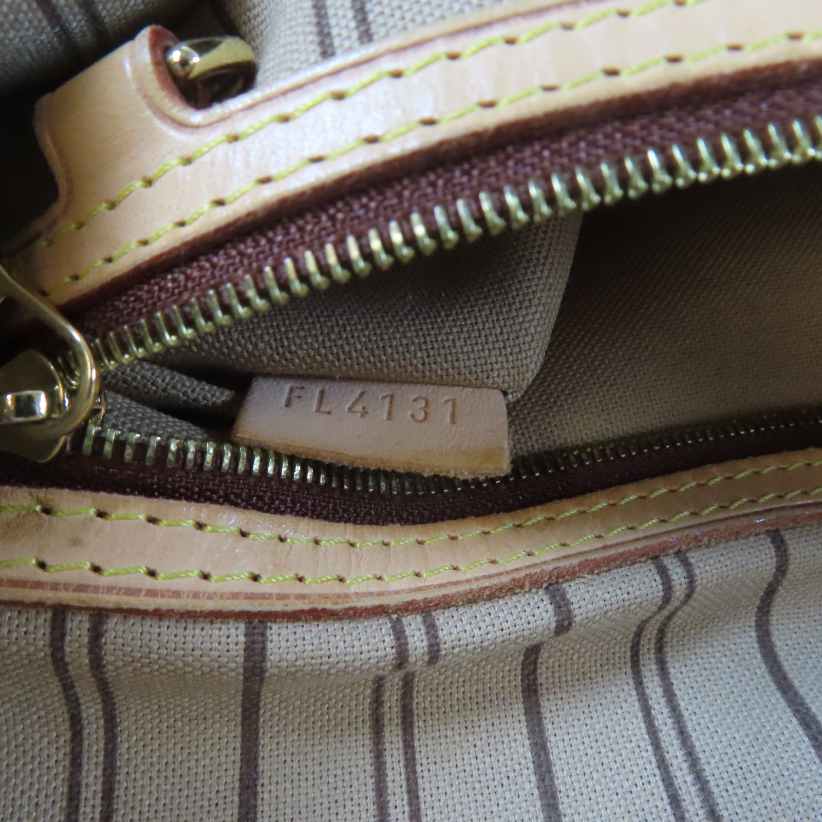 LOUIS VUITTON 【激減優惠】Monogram Delightful PM金扣肩背袋啡色