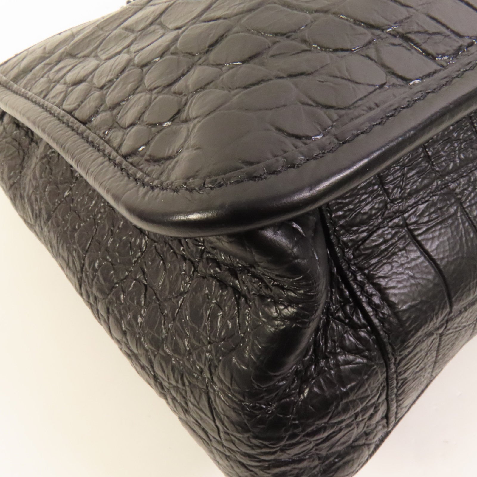 SAINT LAURENT 牛皮皮革Niki Medium Shoulder Bag肩背袋