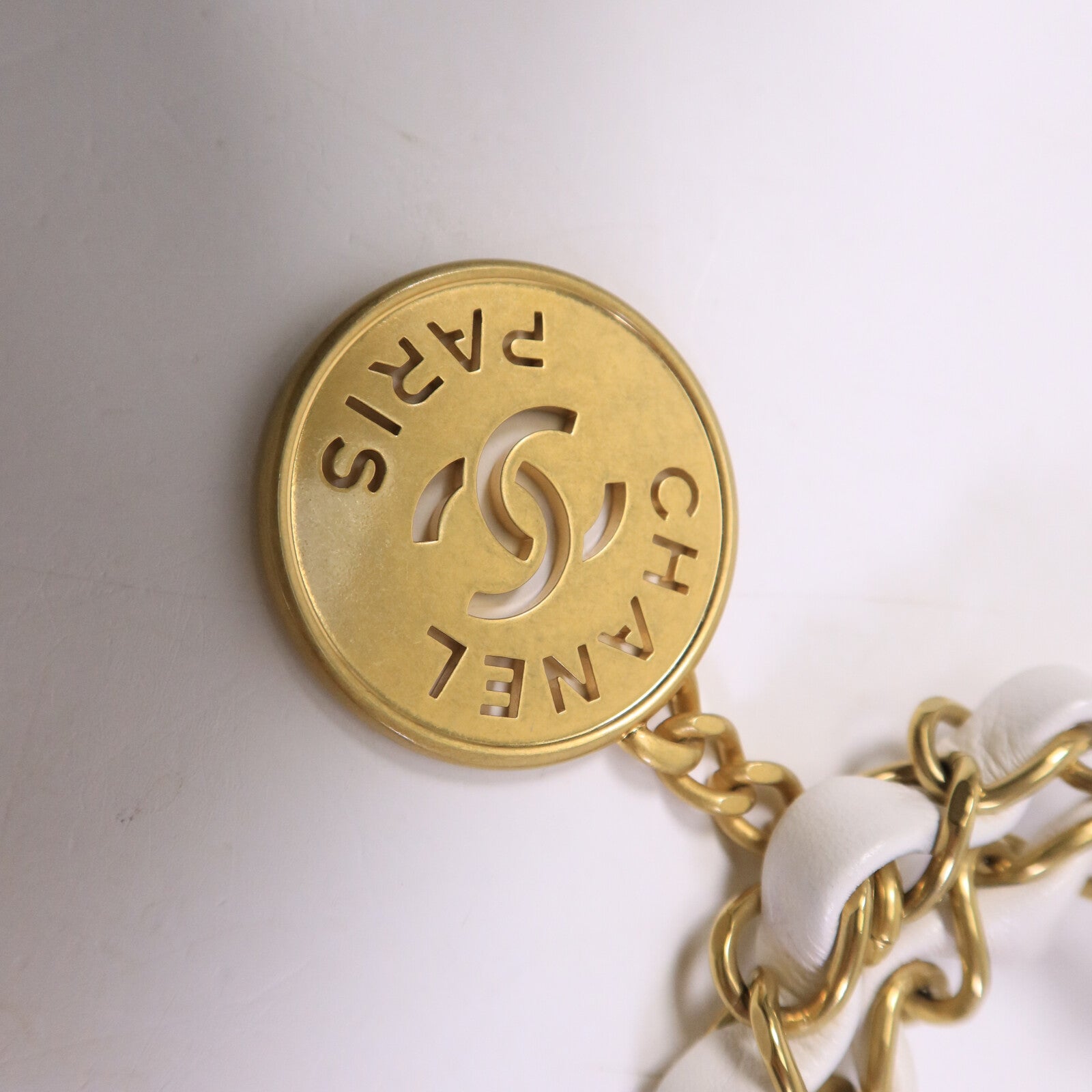 CHANEL 牛皮皮革Chanel 22鏈帶肩背袋