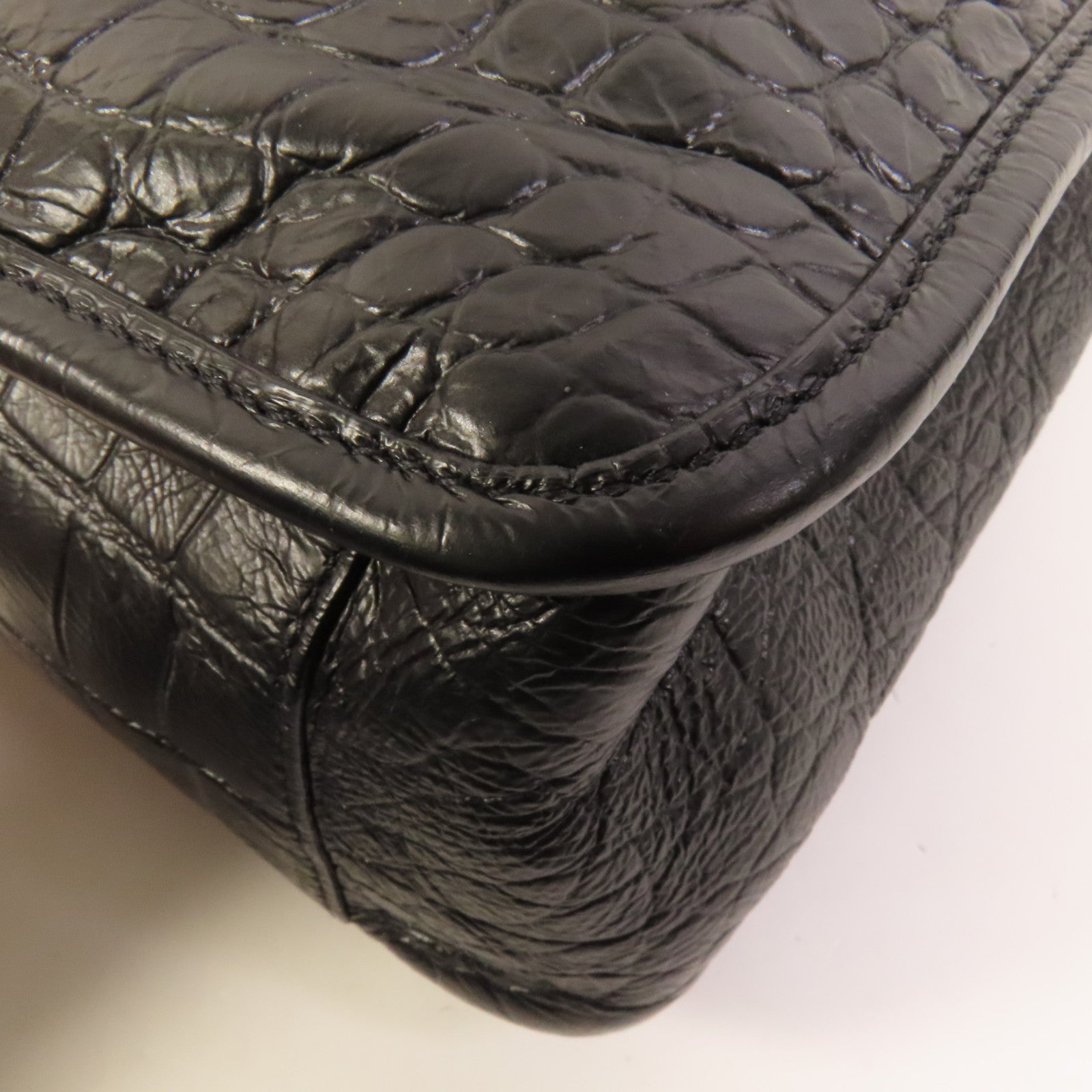 SAINT LAURENT 牛皮皮革Niki Medium Shoulder Bag肩背袋
